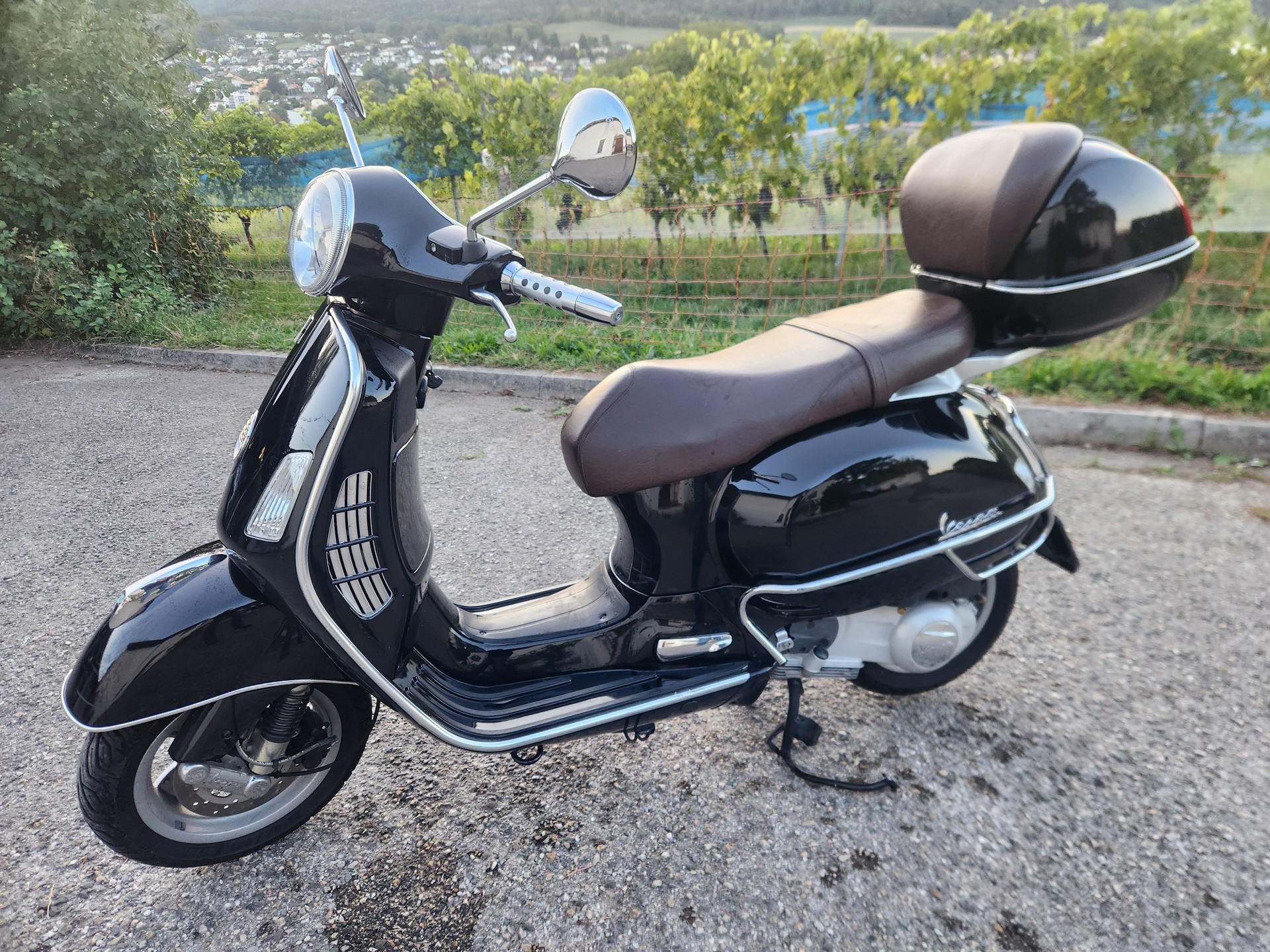 PIAGGIO Vespa 125 GT-image-1