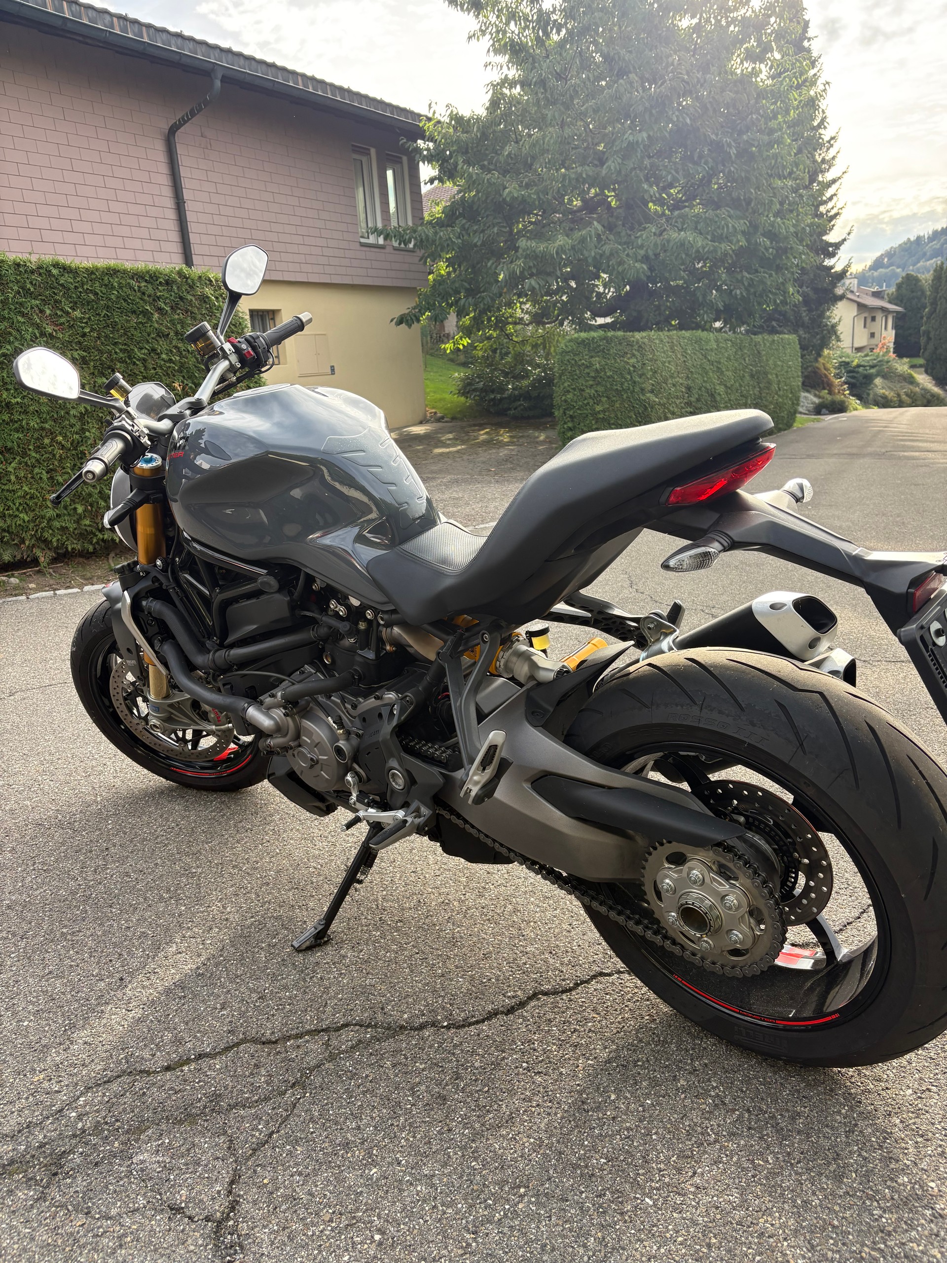 DUCATI Monster 1200 S-image-2