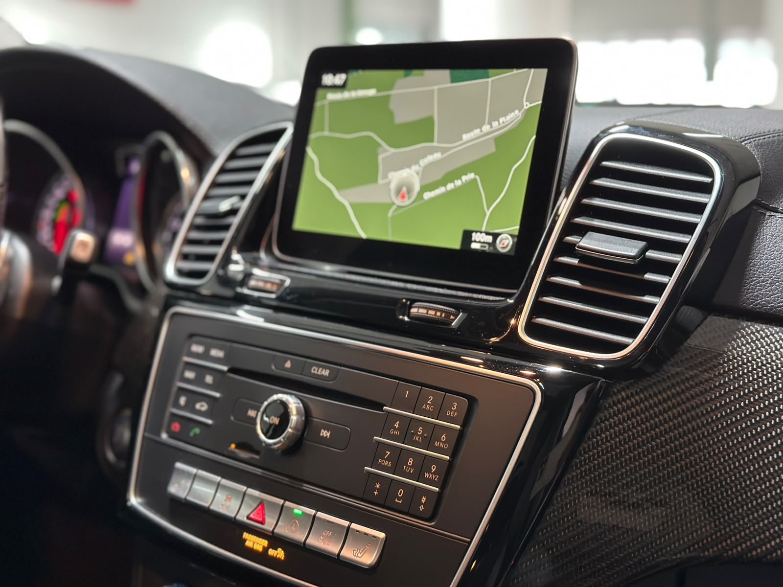 MERCEDES-BENZ GLS 500 4Matic 9G-Tronic-image-13