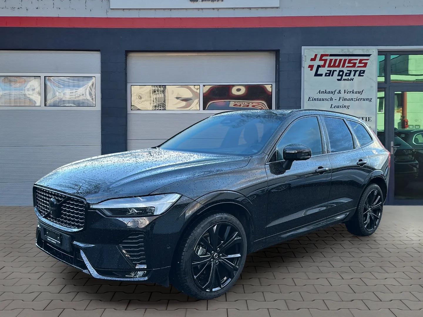 VOLVO XC60 B5 Benzin Mild Hybrid AWD Ultra Dark Geartronic mit AHK & Panoramadach & 5J Werksgarantie oder bis 200000km-showroom-element-3