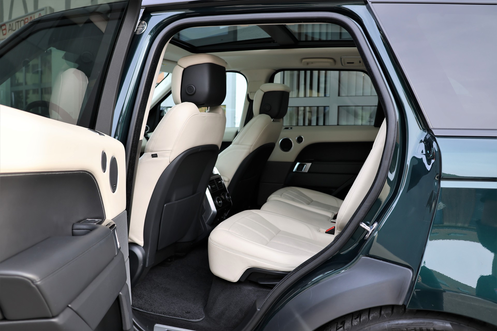LAND ROVER Range Rover Sport 5.0 V8 S/C HSE Autobiography Dynamic Automatic (CH) *PaletteGreen*-image-13