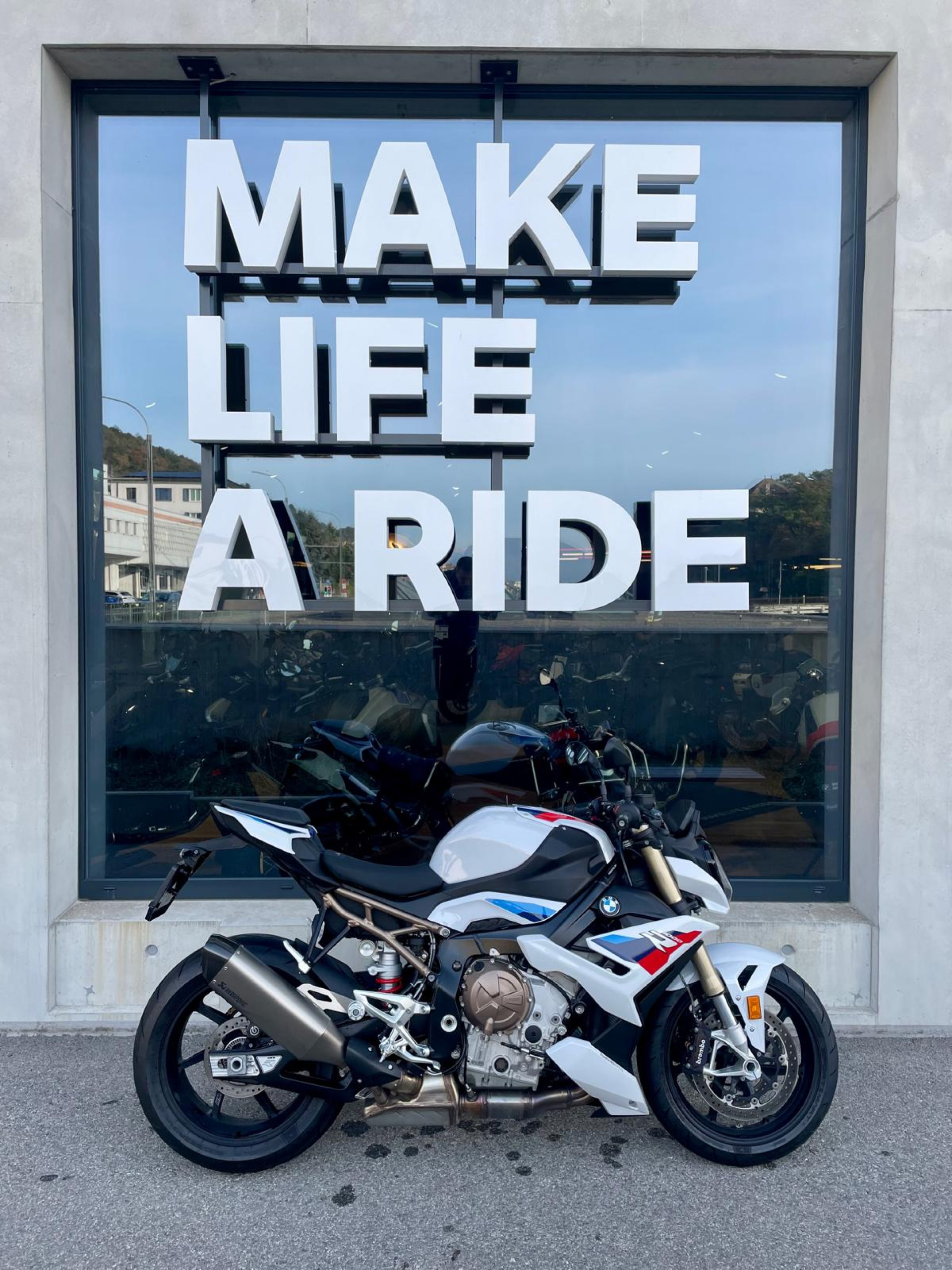 BMW S 1000 R M-image-1
