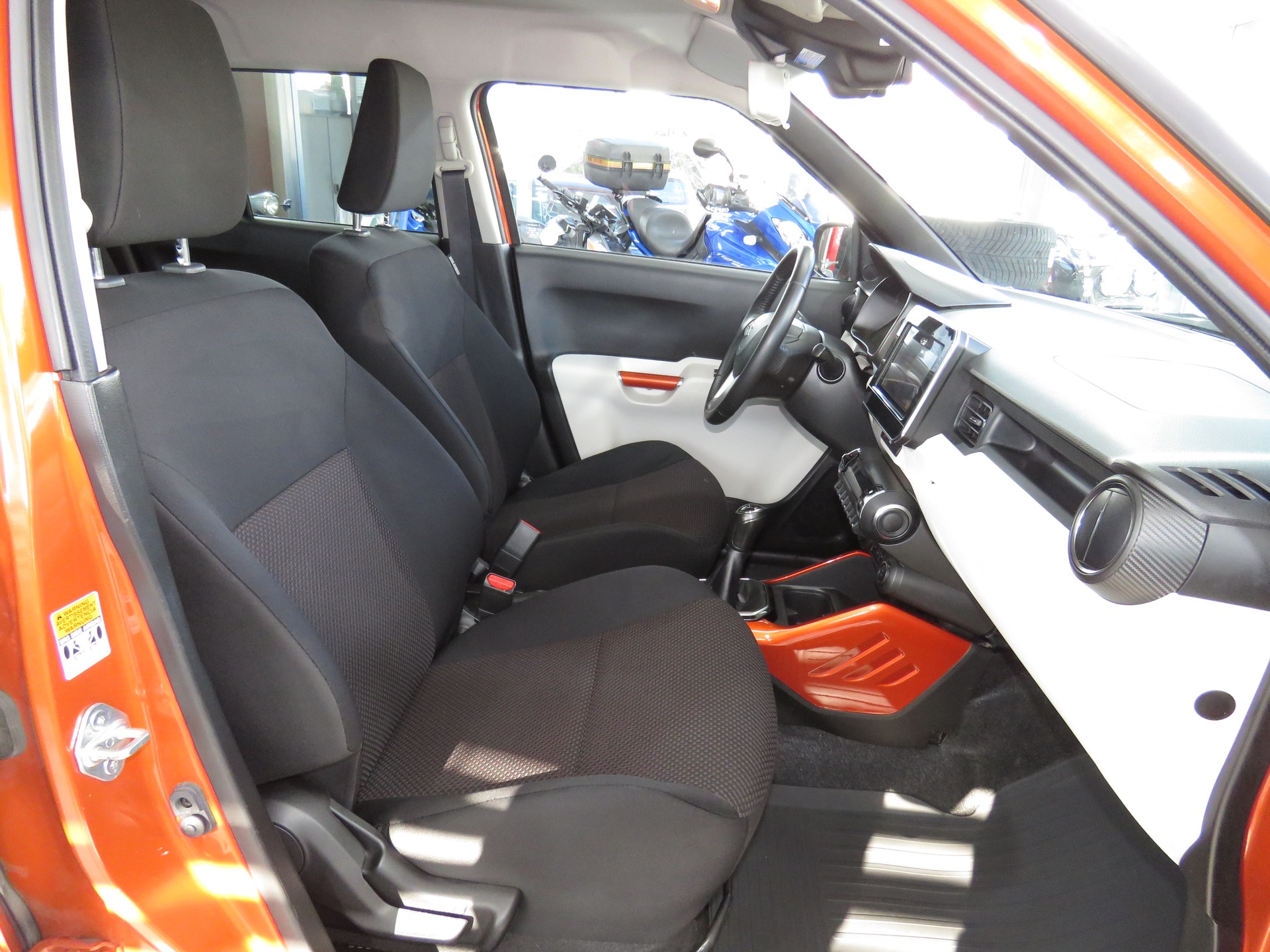 SUZUKI Ignis 1.2i Compact Top 4x4 Swiss Edition-image-11