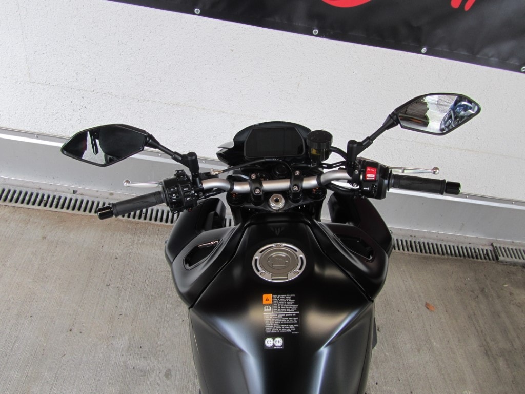 YAMAHA MT-10-image-7