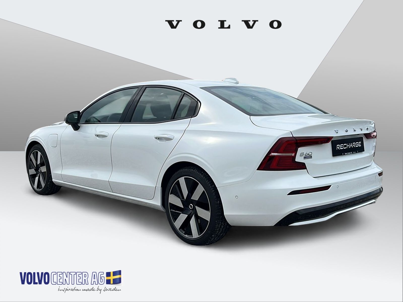 VOLVO S60 2.0 T8 TE Ultimate Dark eAWD-showroom-element-2