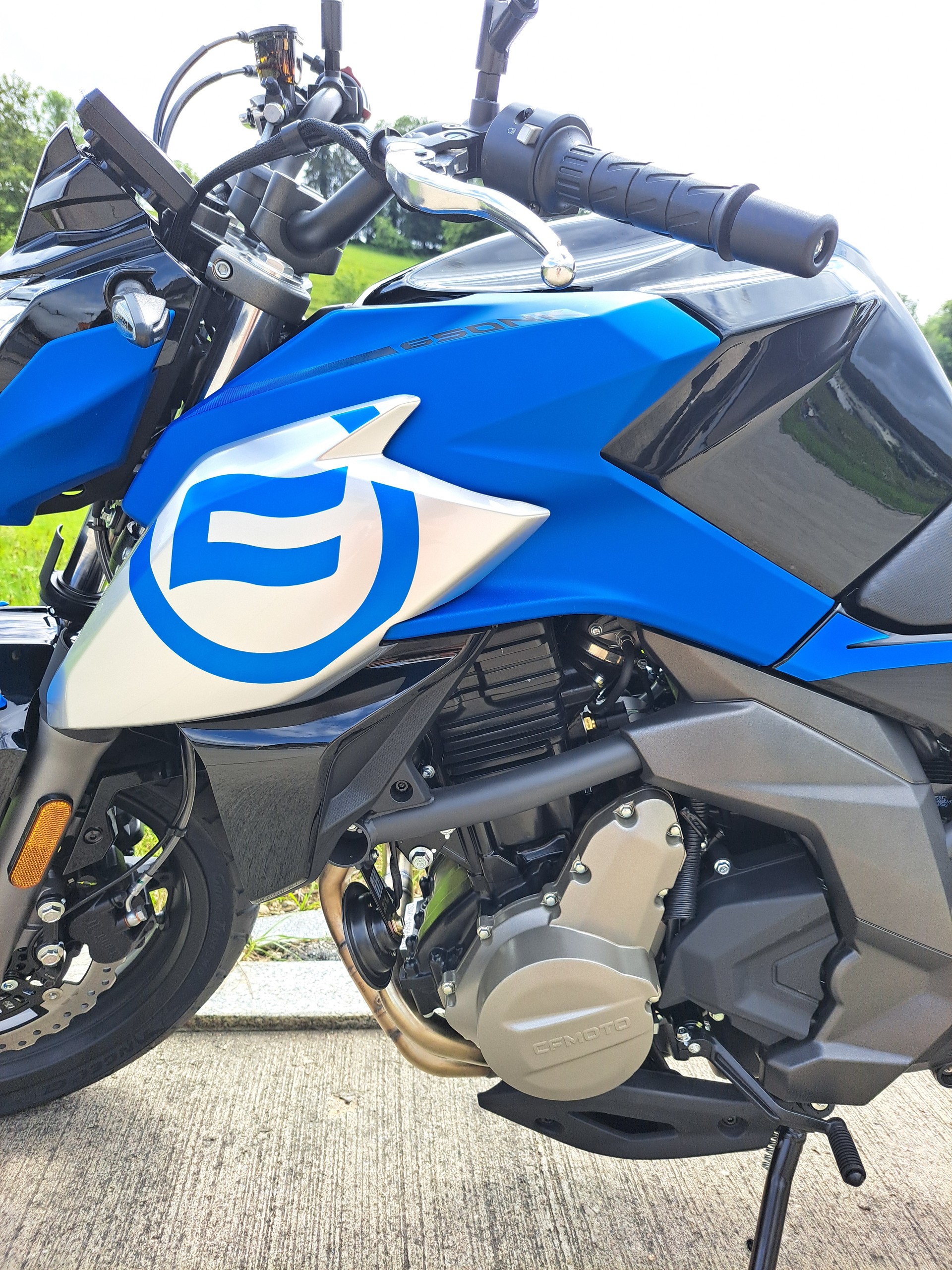 CF MOTO 650 NK-image-4