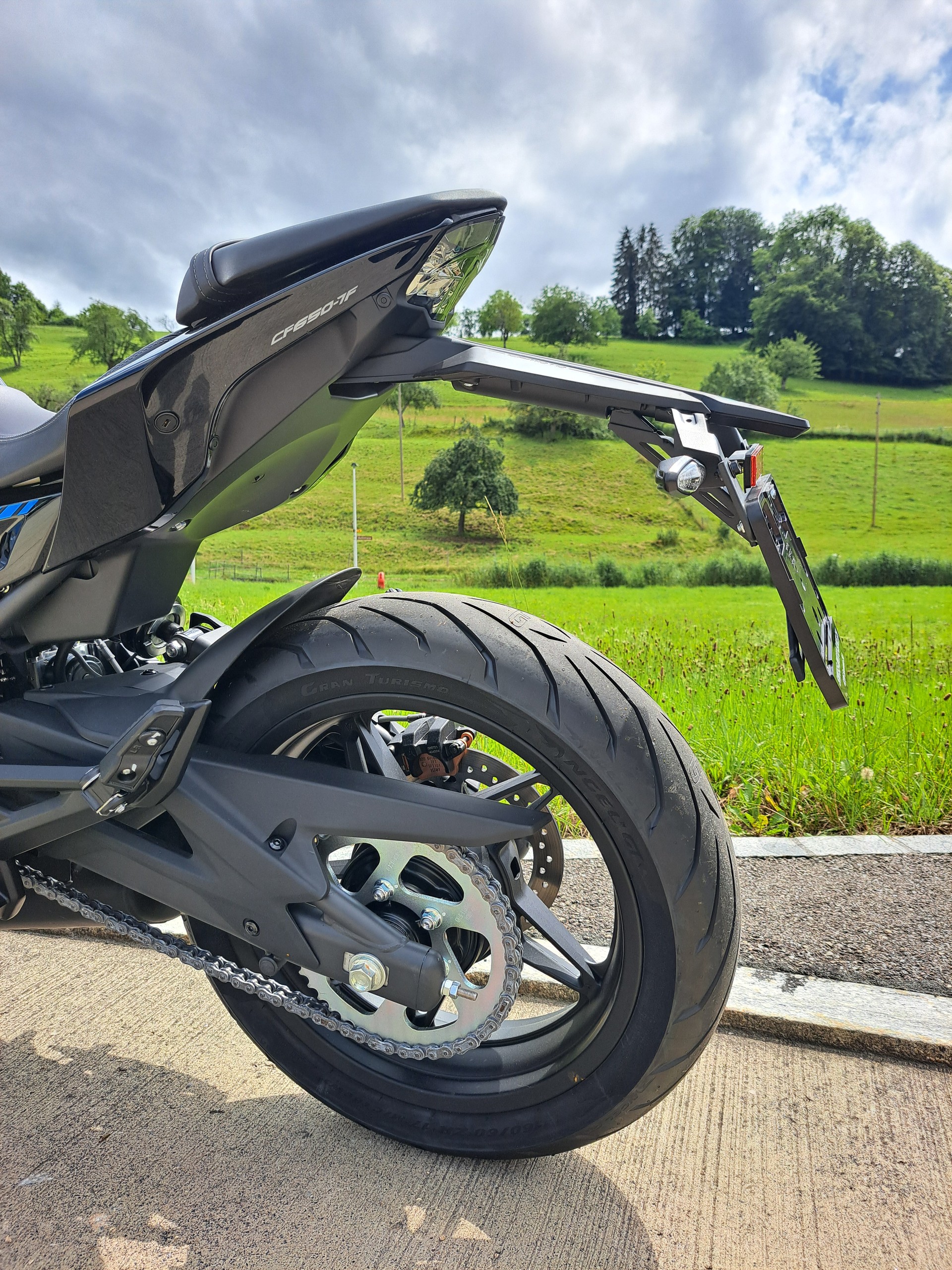 CF MOTO 650 NK-image-7