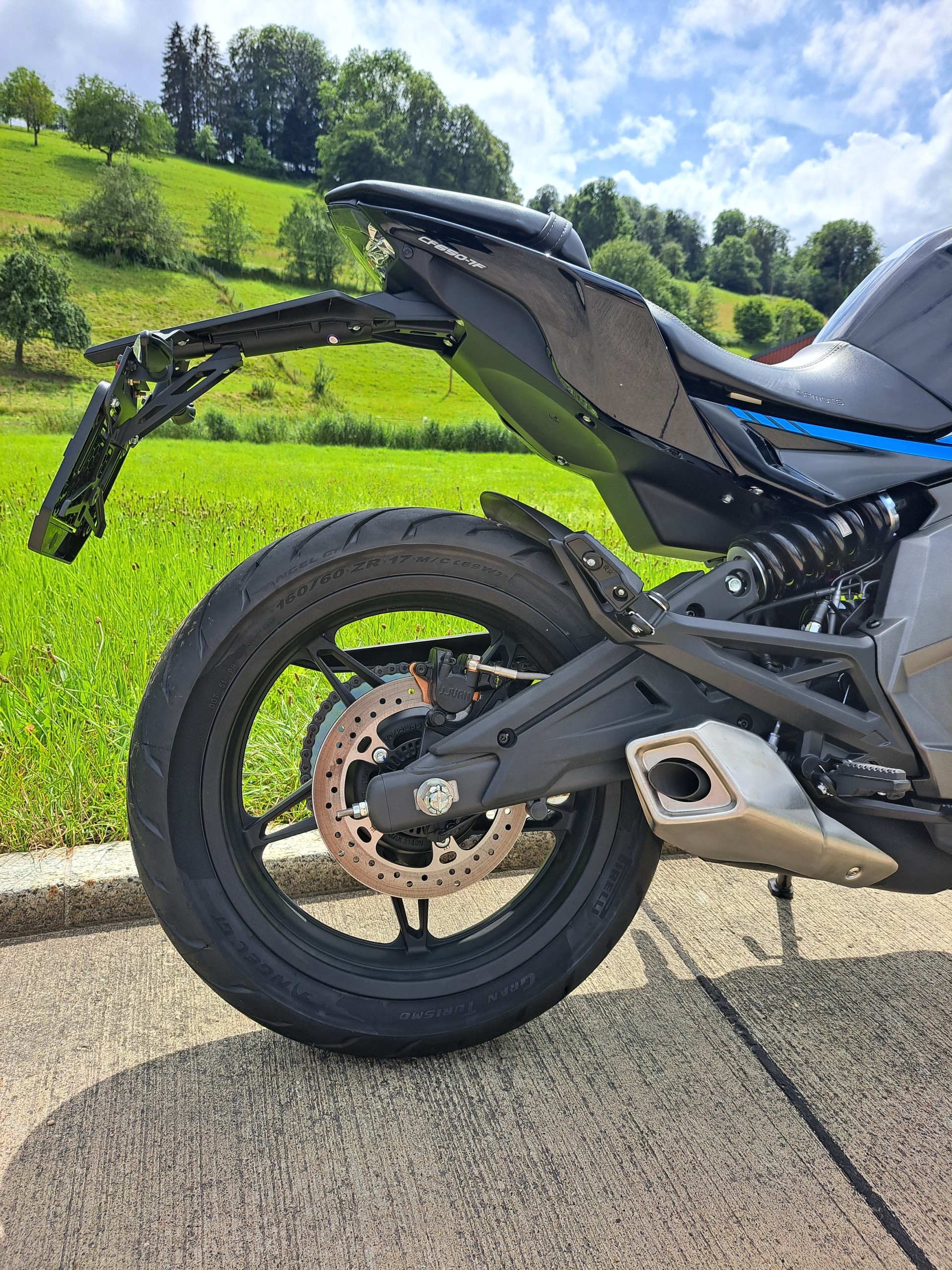 CF MOTO 650 NK-image-6