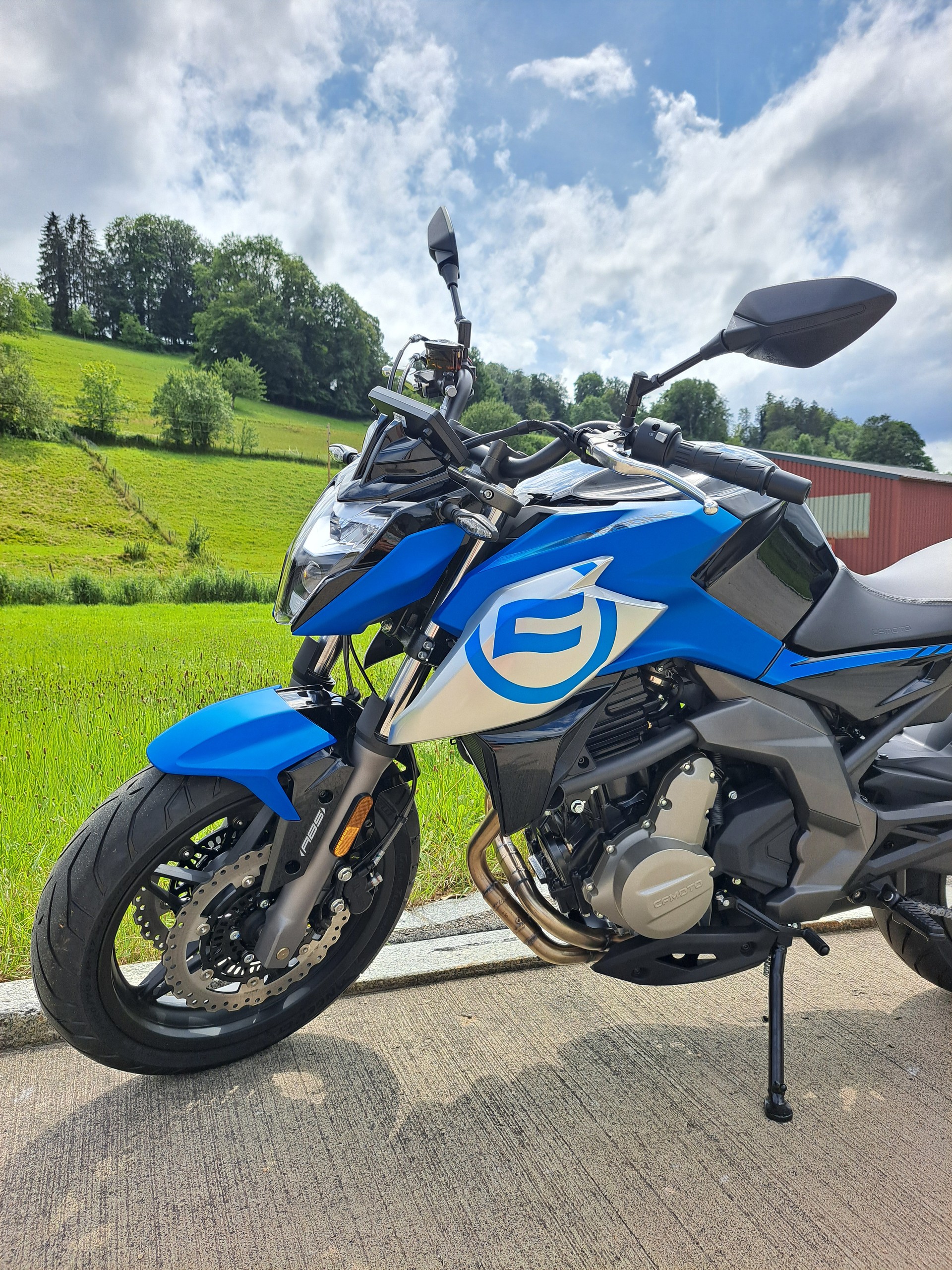 CF MOTO 650 NK-image-3