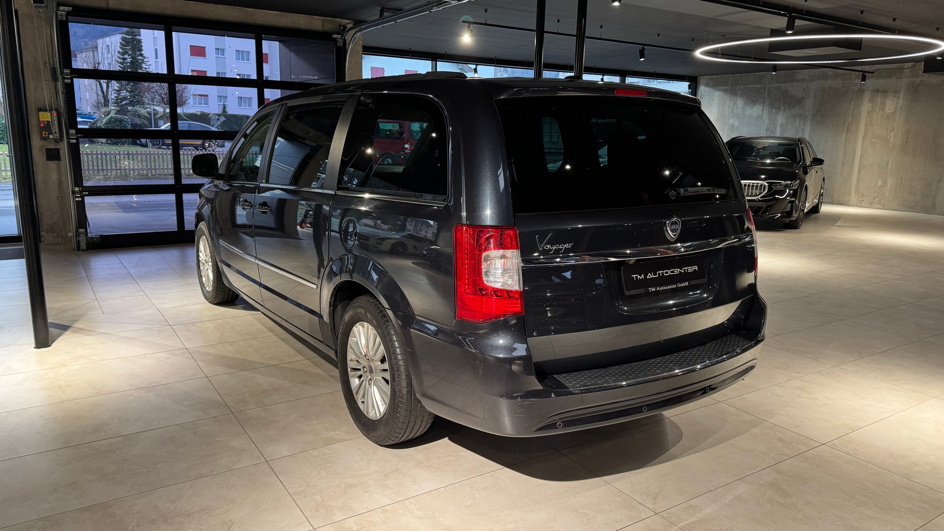 LANCIA Voyager 2.8D Platinum Automatic-image-3