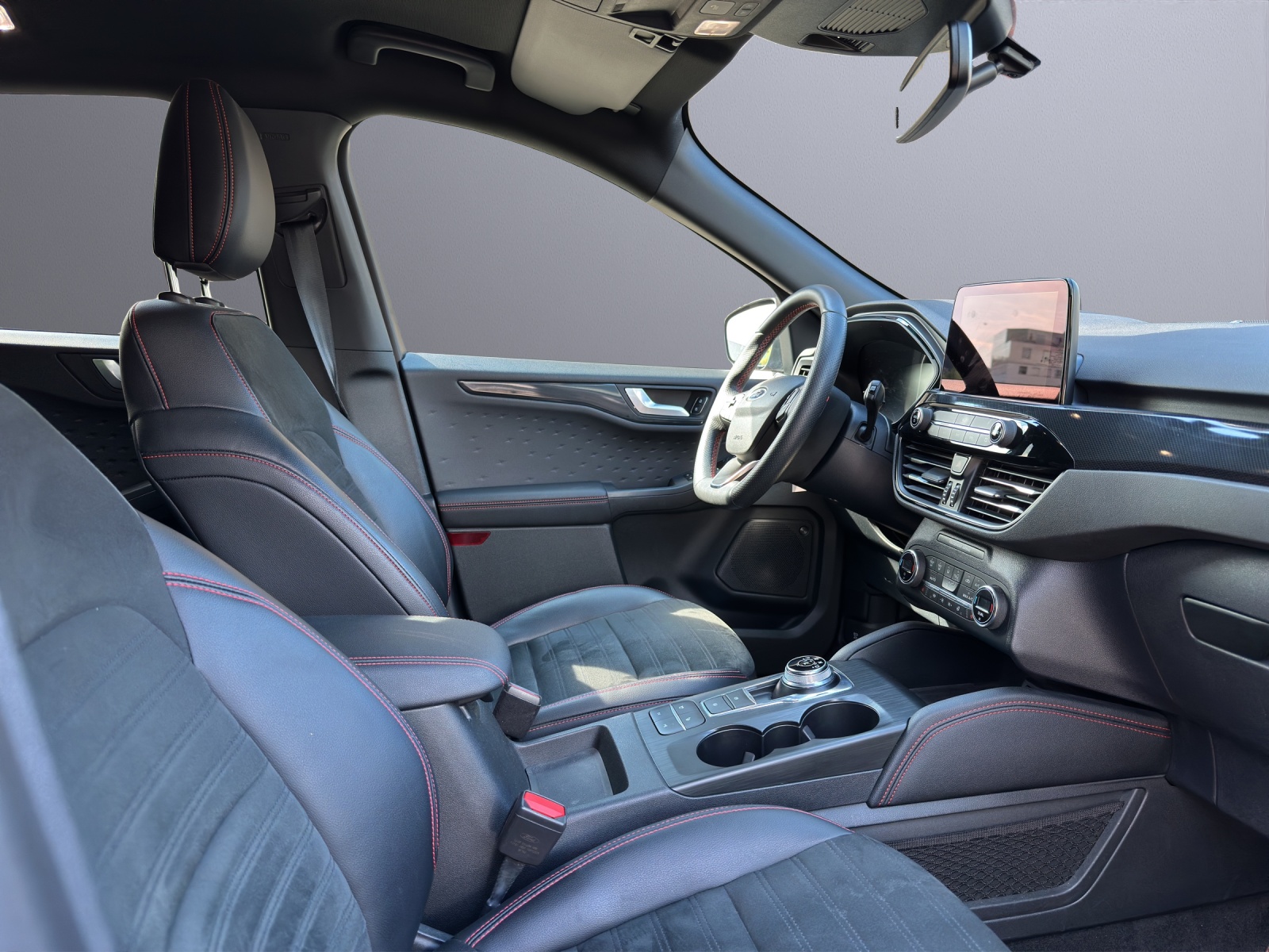 FORD Kuga 2.5 Plug-in Hybrid ST-Line X-image-11
