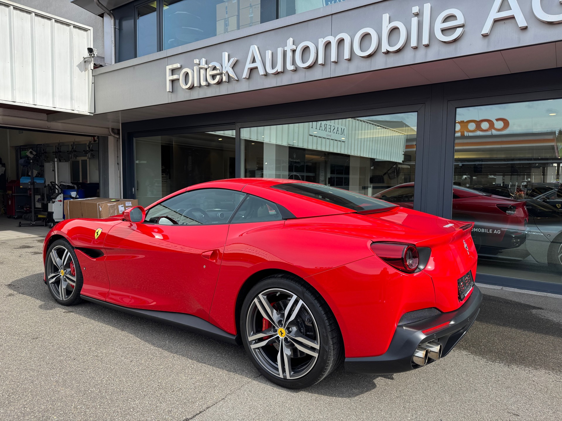 FERRARI Portofino 3.9 V8 T-image-17