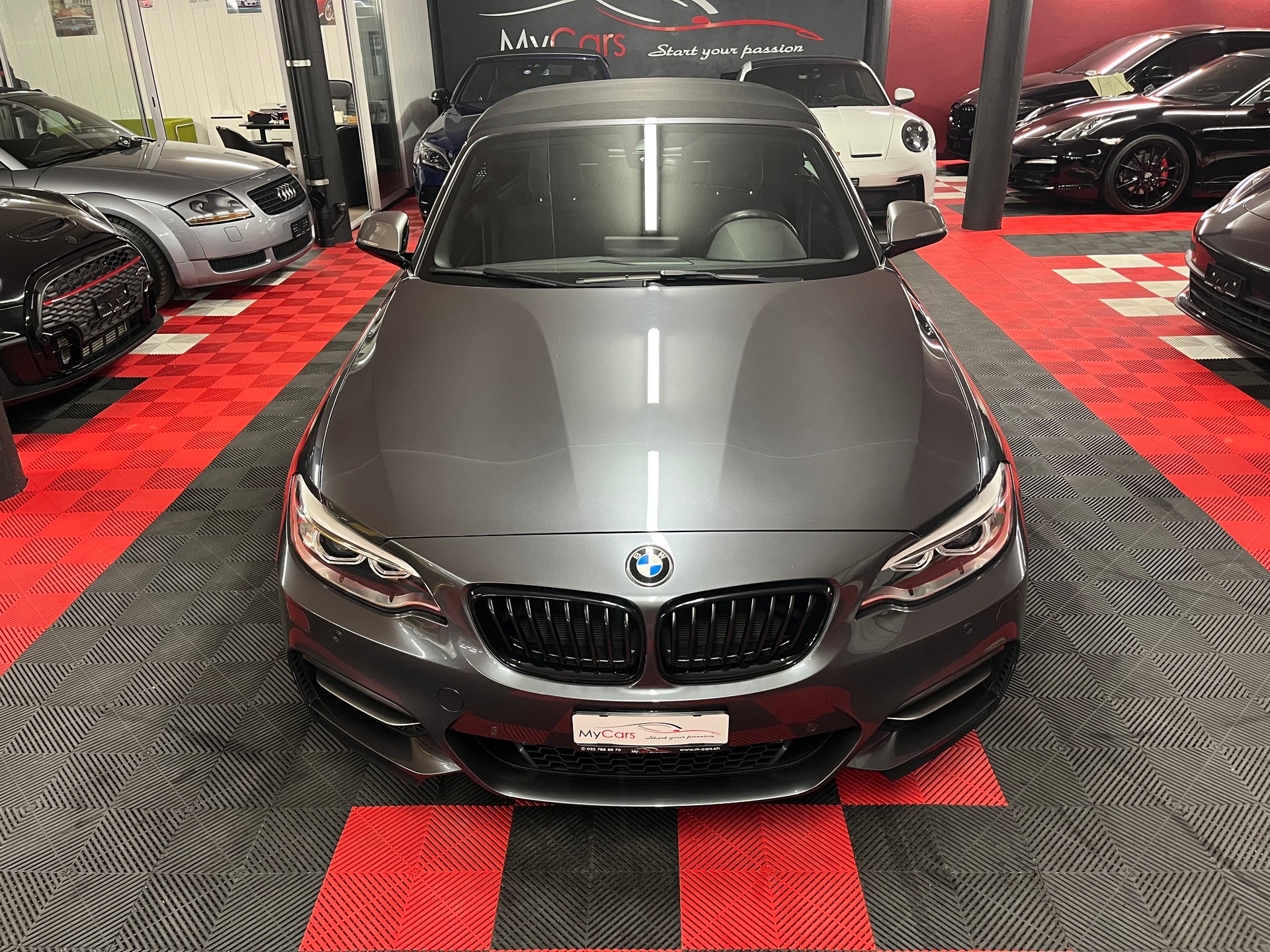 BMW M240i xDrive Steptronic-image-2