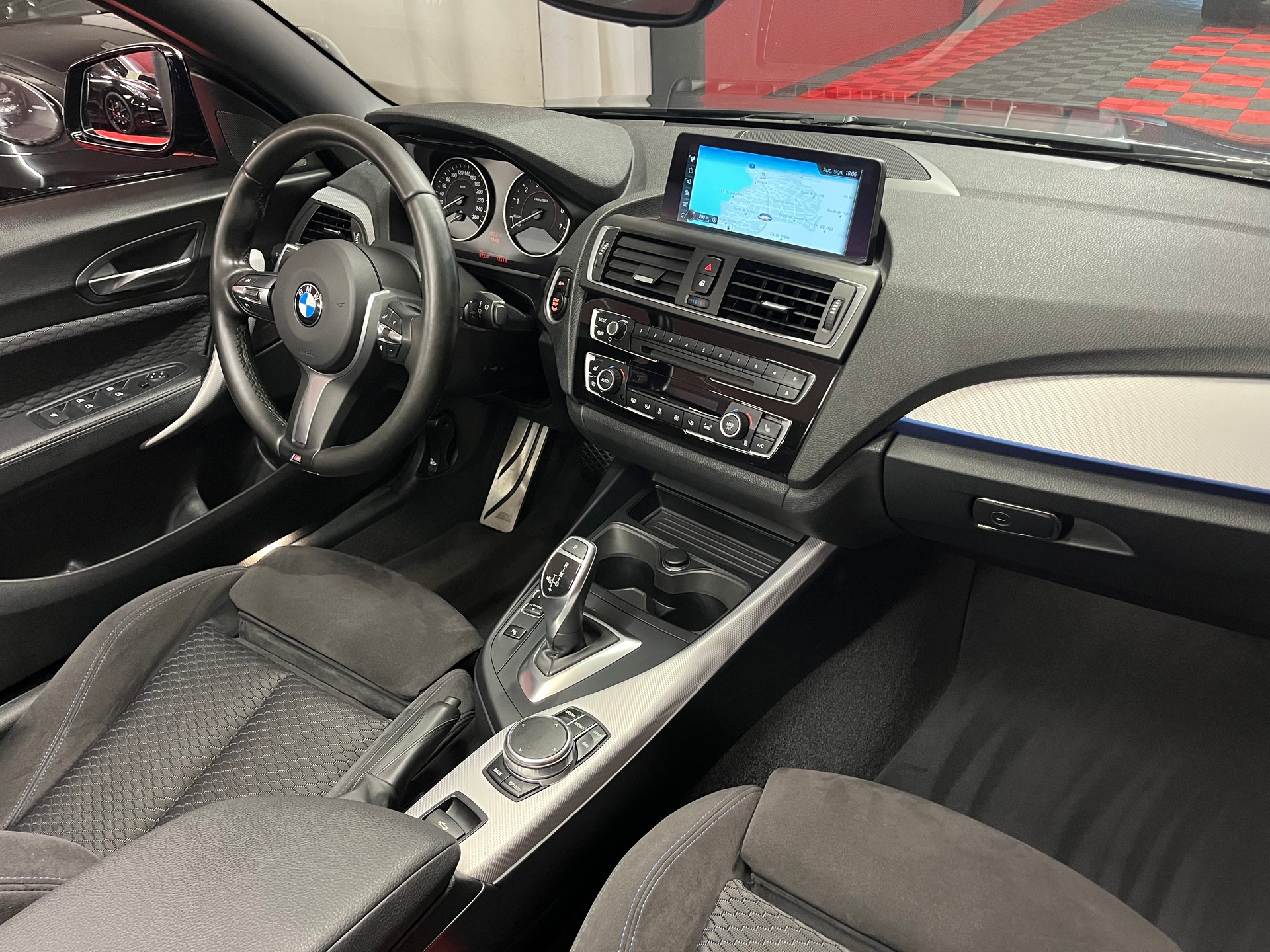 BMW M240i xDrive Steptronic-image-13