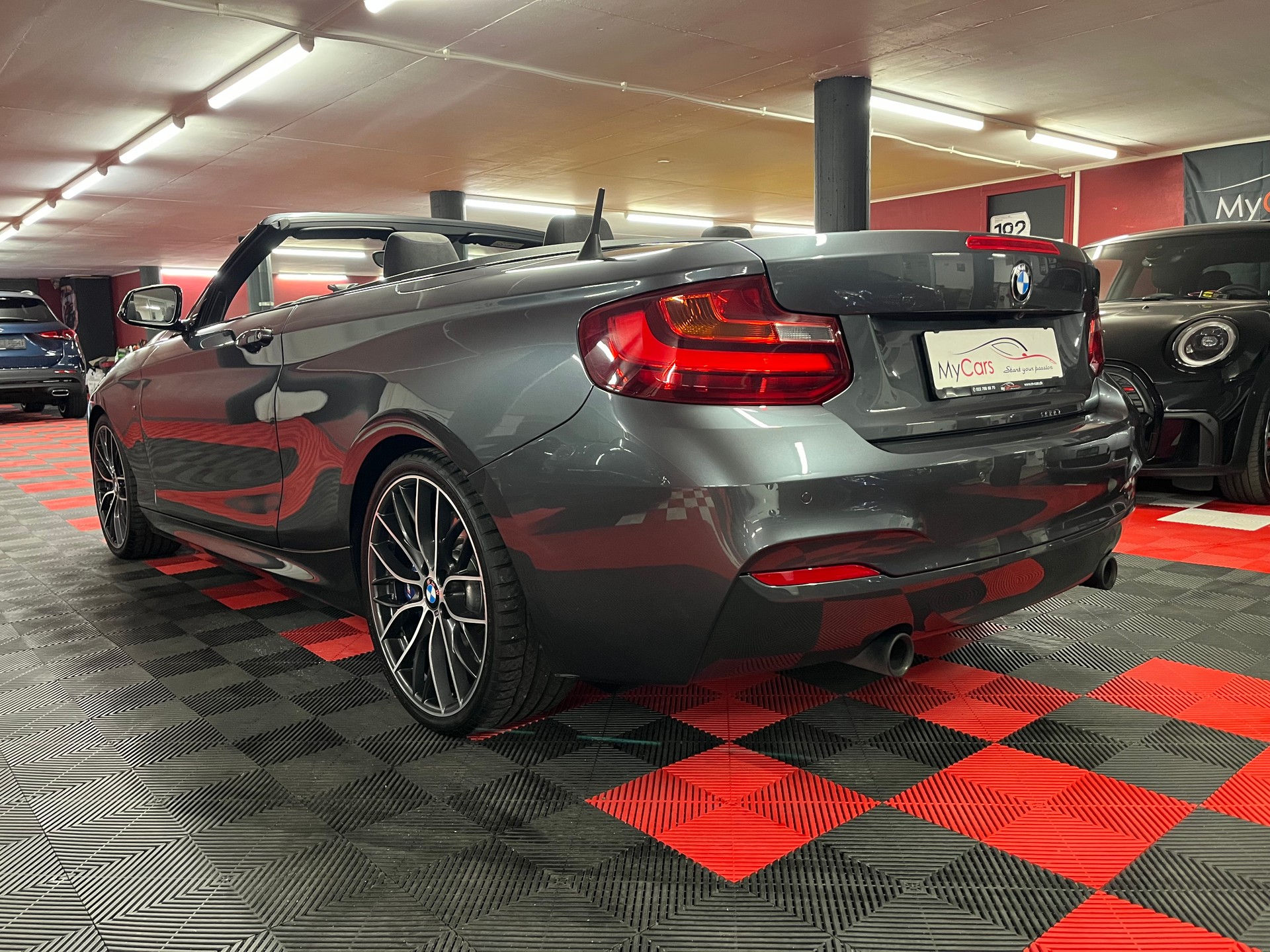 BMW M240i xDrive Steptronic-image-8