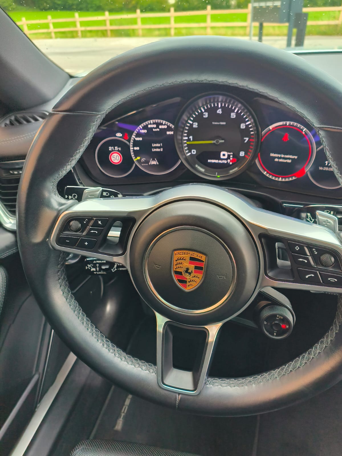 PORSCHE Panamera 4 E-Hybrid PDK-image-12