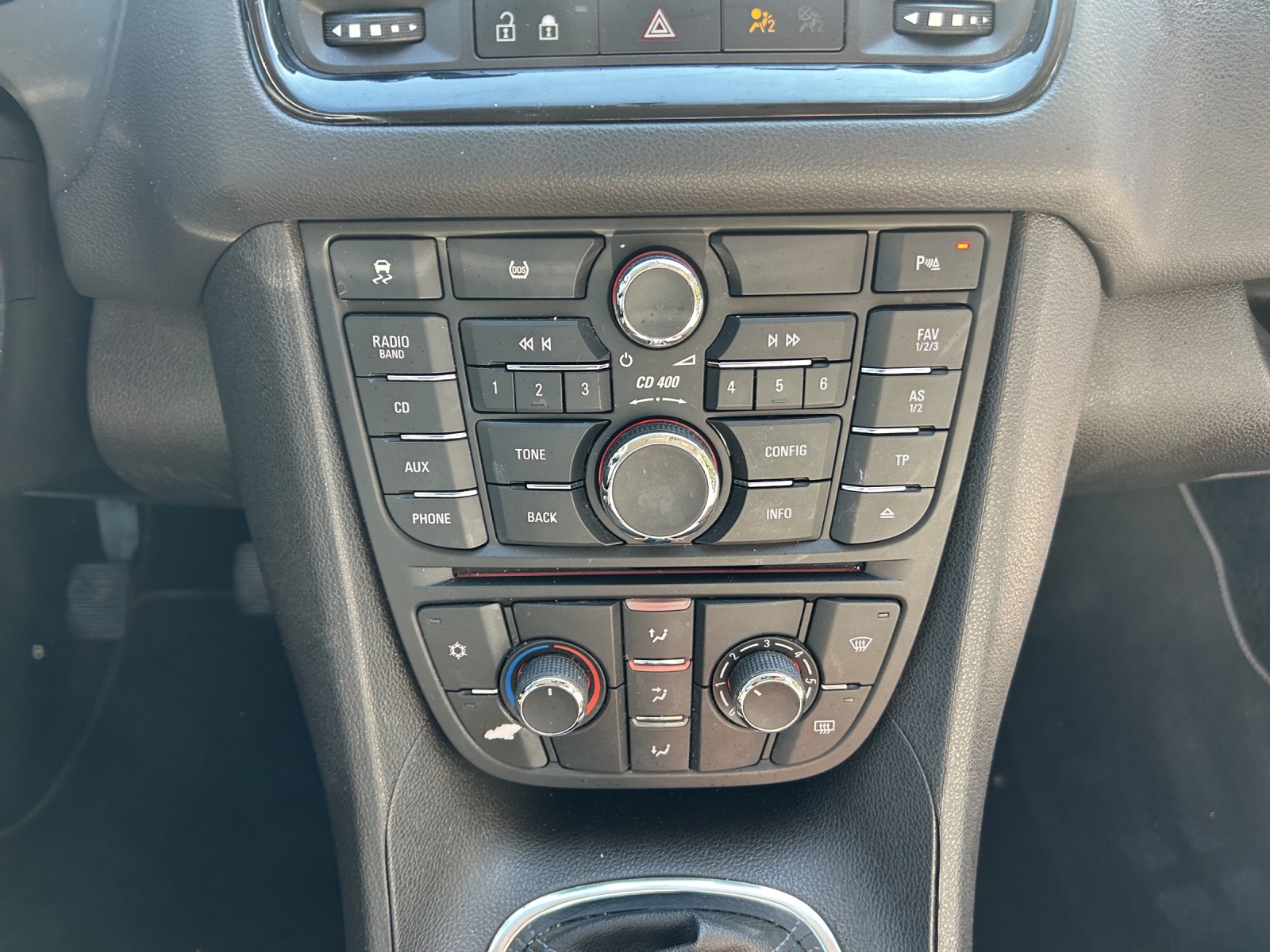 OPEL Meriva 1.4 Turbo Cosmo-image-13