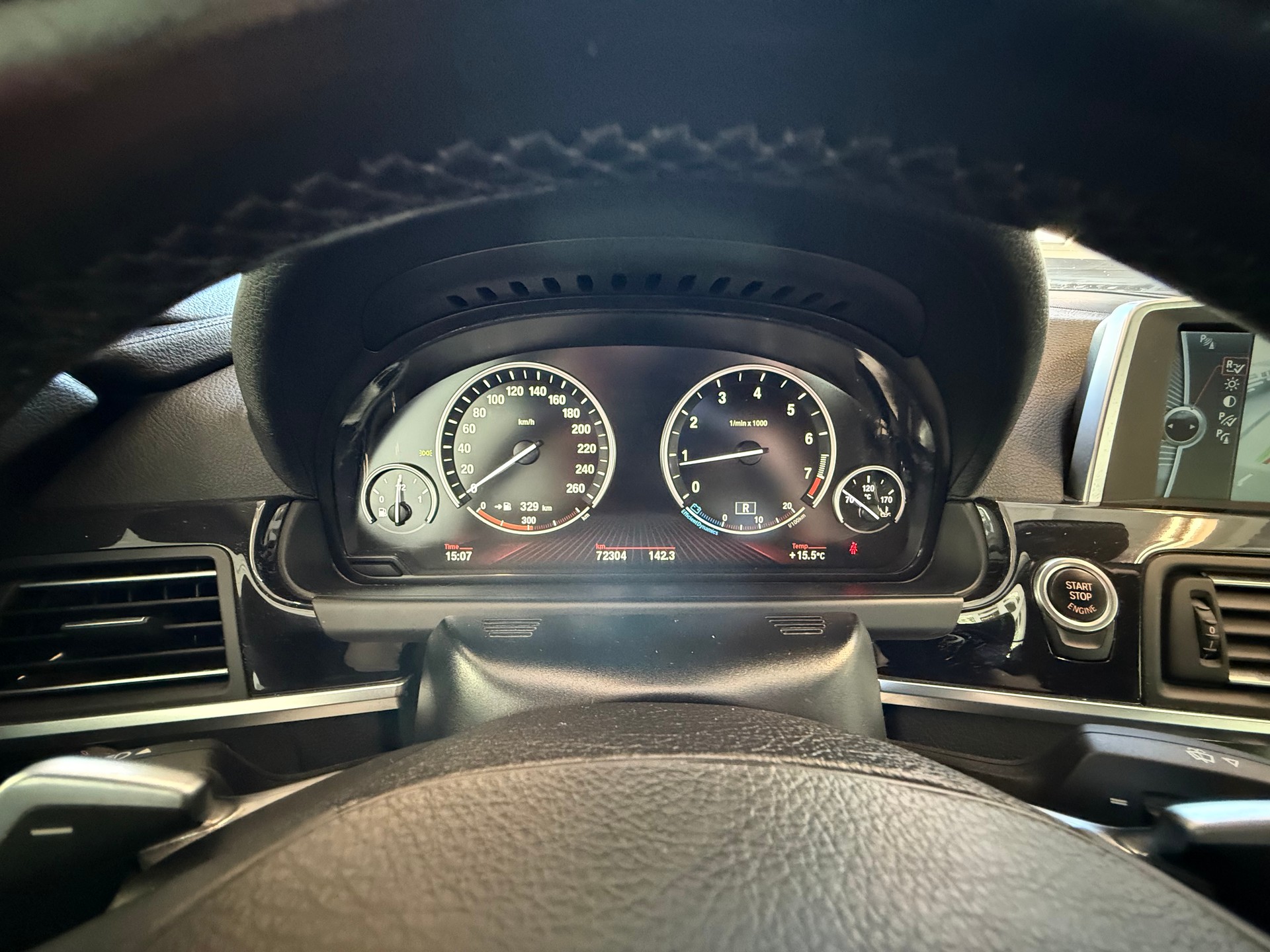BMW 650i Cabrio /full options / service à jours BMW CH🇨🇭-image-9