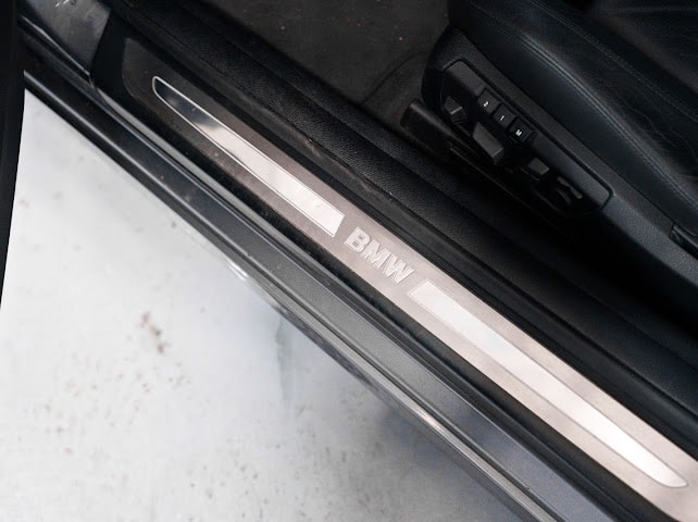 BMW 650i Cabrio /full options / service à jours BMW CH🇨🇭-image-13