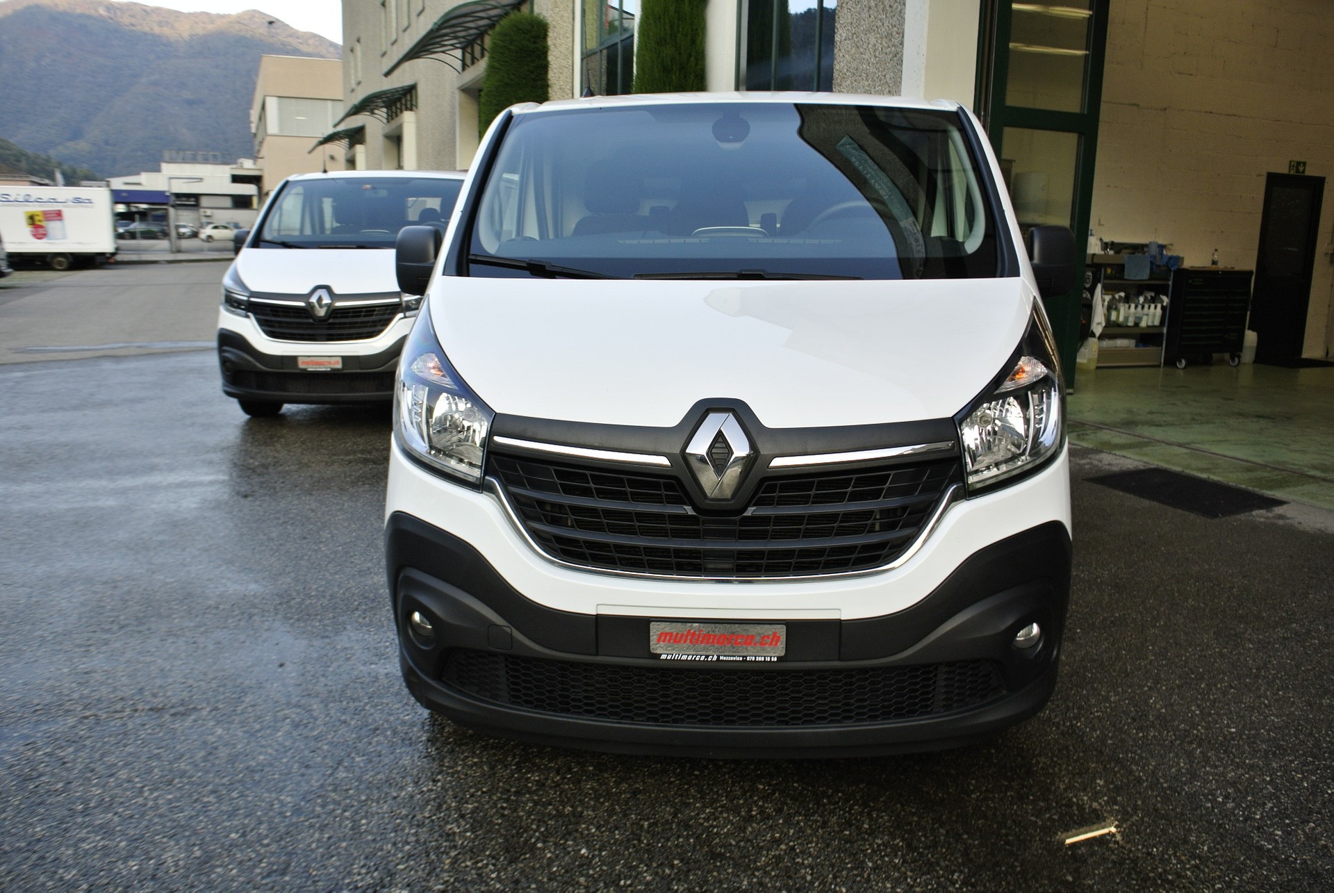 RENAULT Trafic 2.0 Energy dCi 120 3.0t Business L1H1-showroom-element-1