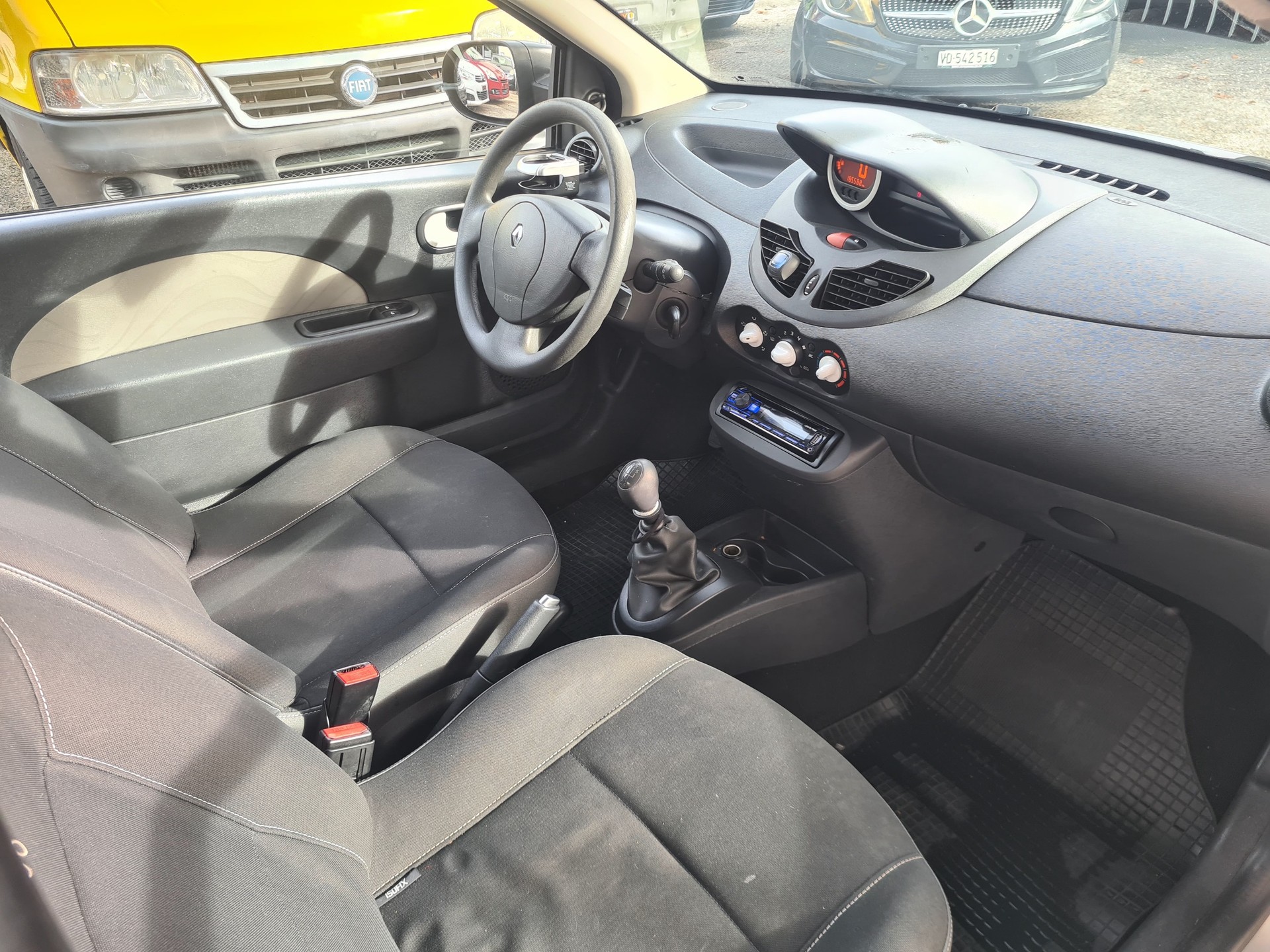 RENAULT Twingo 1.2 16V Expression-image-9