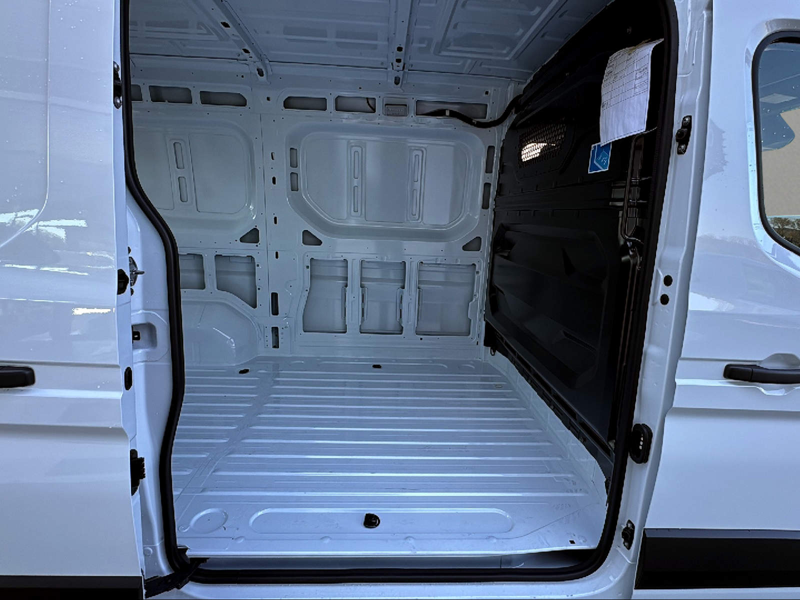 NISSAN Interstar dCi 150 3.5 L2H2 Acenta-image-24