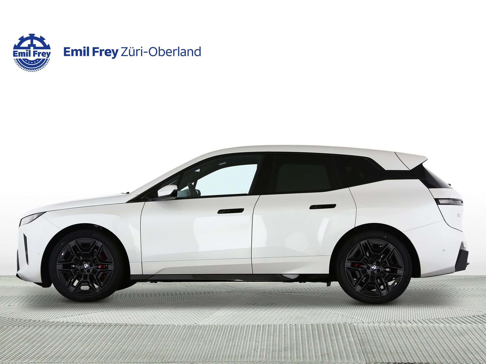 BMW iX xDrive60-showroom-element-1