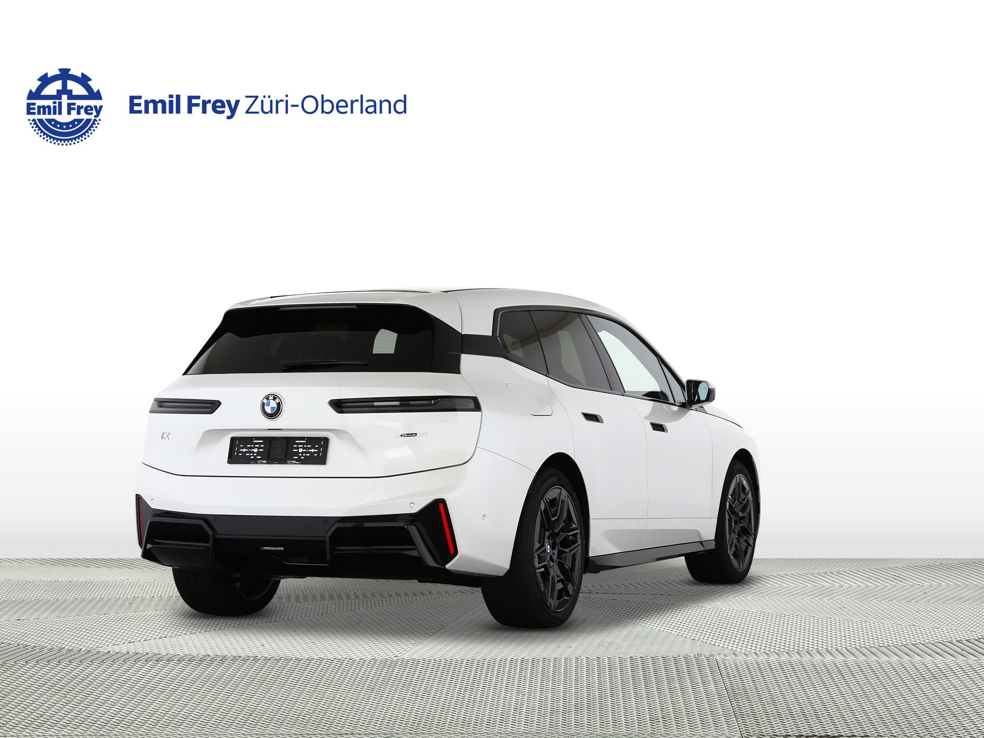 BMW iX xDrive60-showroom-element-2