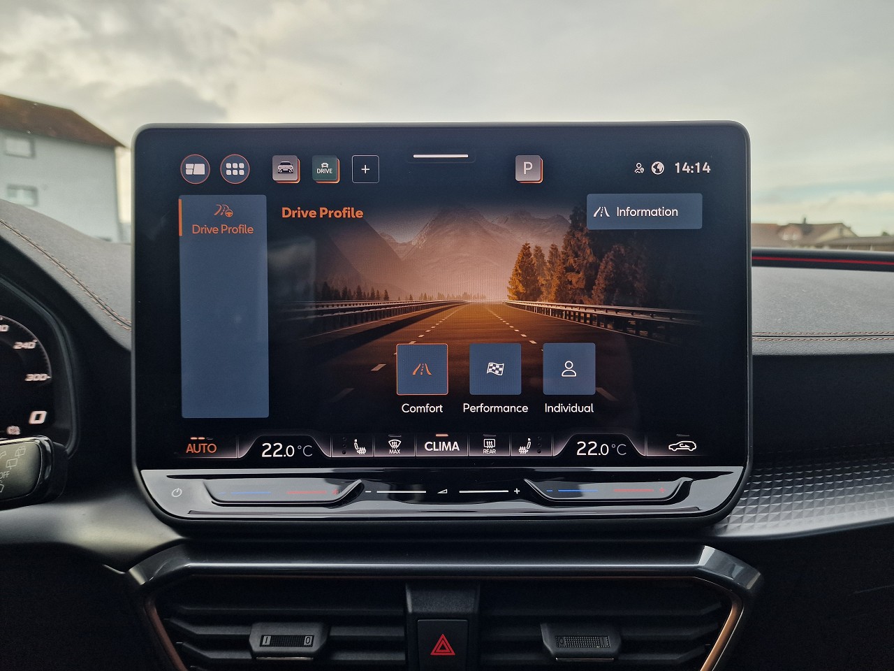 CUPRA LEON ST 1.5 eTSI DSG-image-23