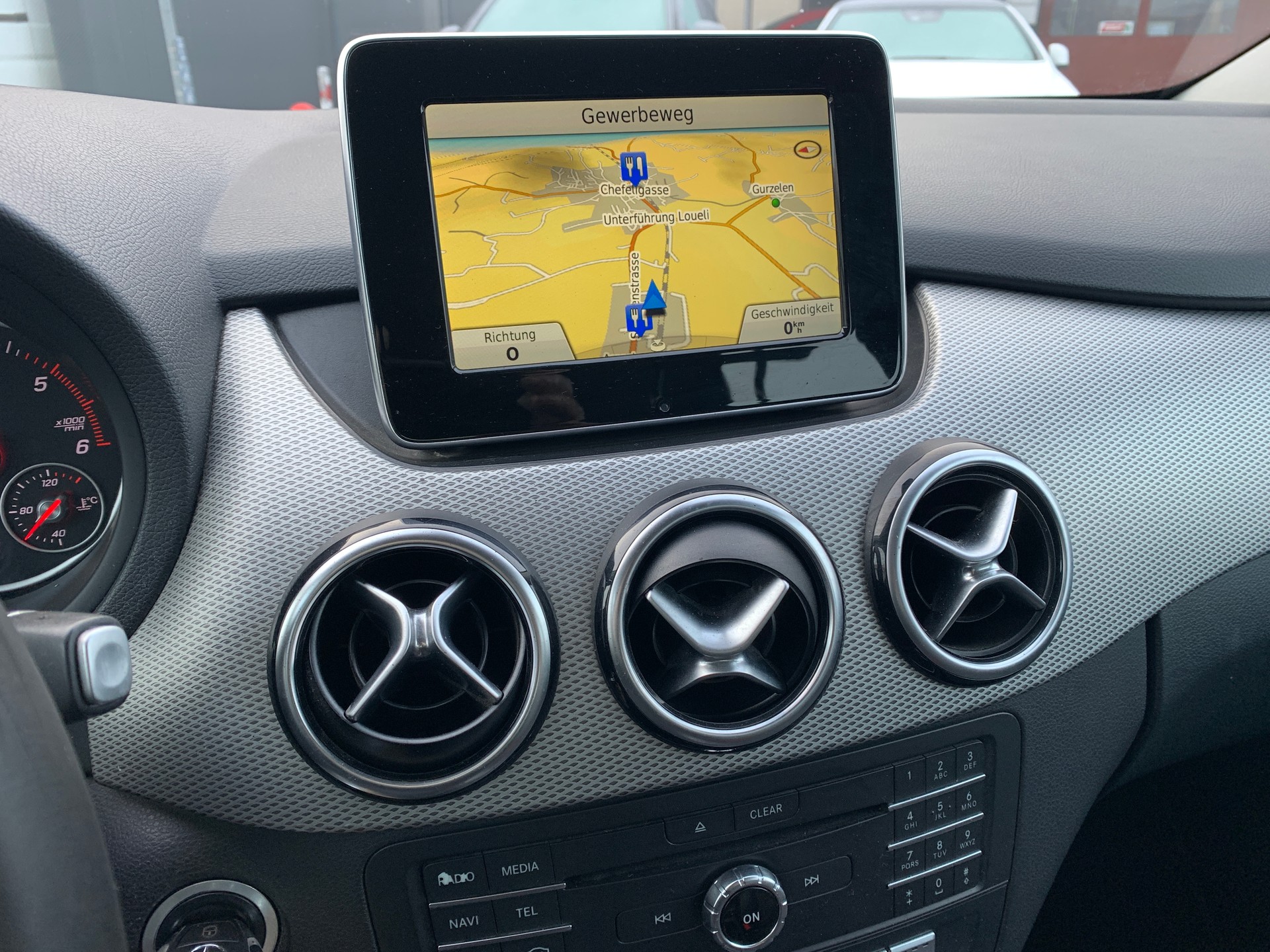 MERCEDES-BENZ B 200 CDI Urban 7G-DCT-image-13