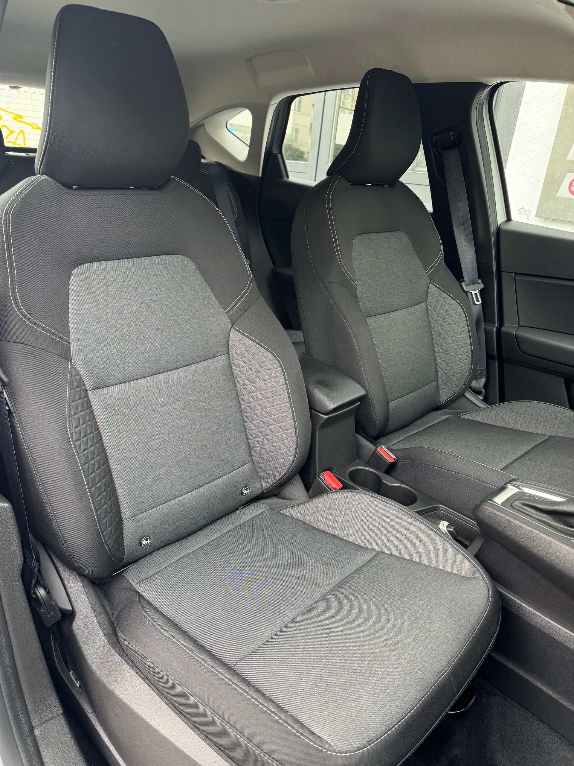 RENAULT Captur 1.3 TCe Techno EDC-image-12