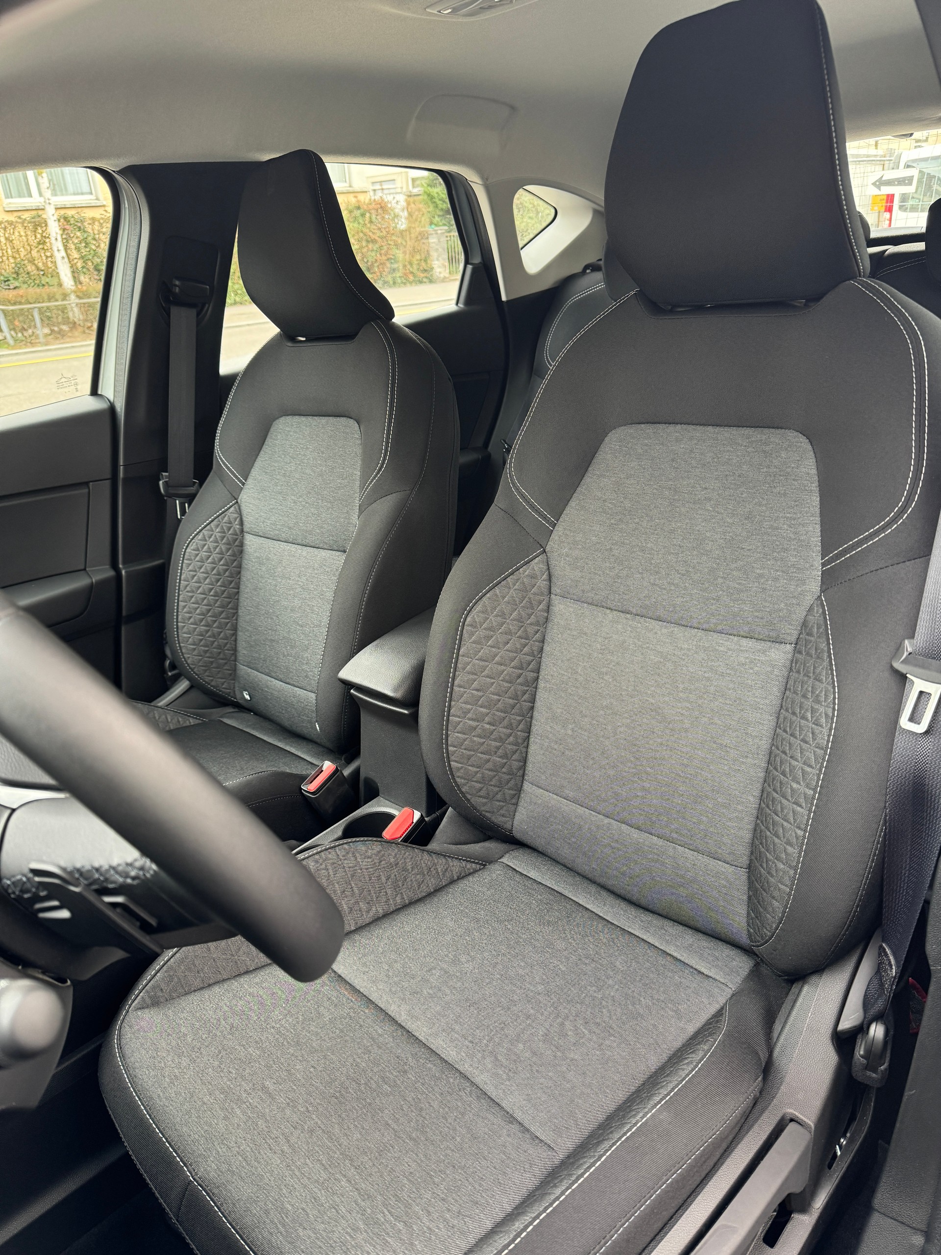 RENAULT Captur 1.3 TCe Techno EDC-image-11