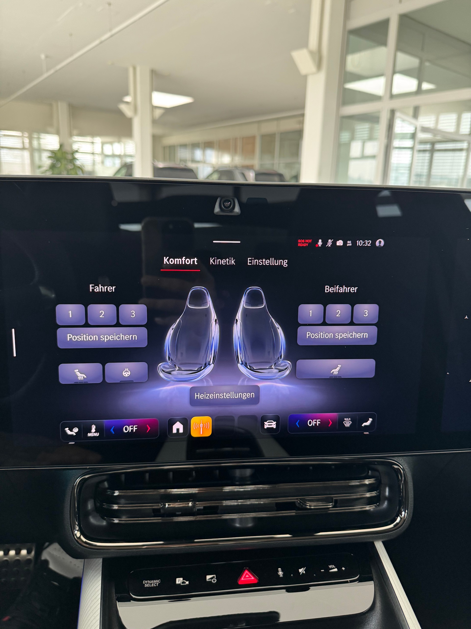 MERCEDES-BENZ CLA 220 4MATIC-image-7