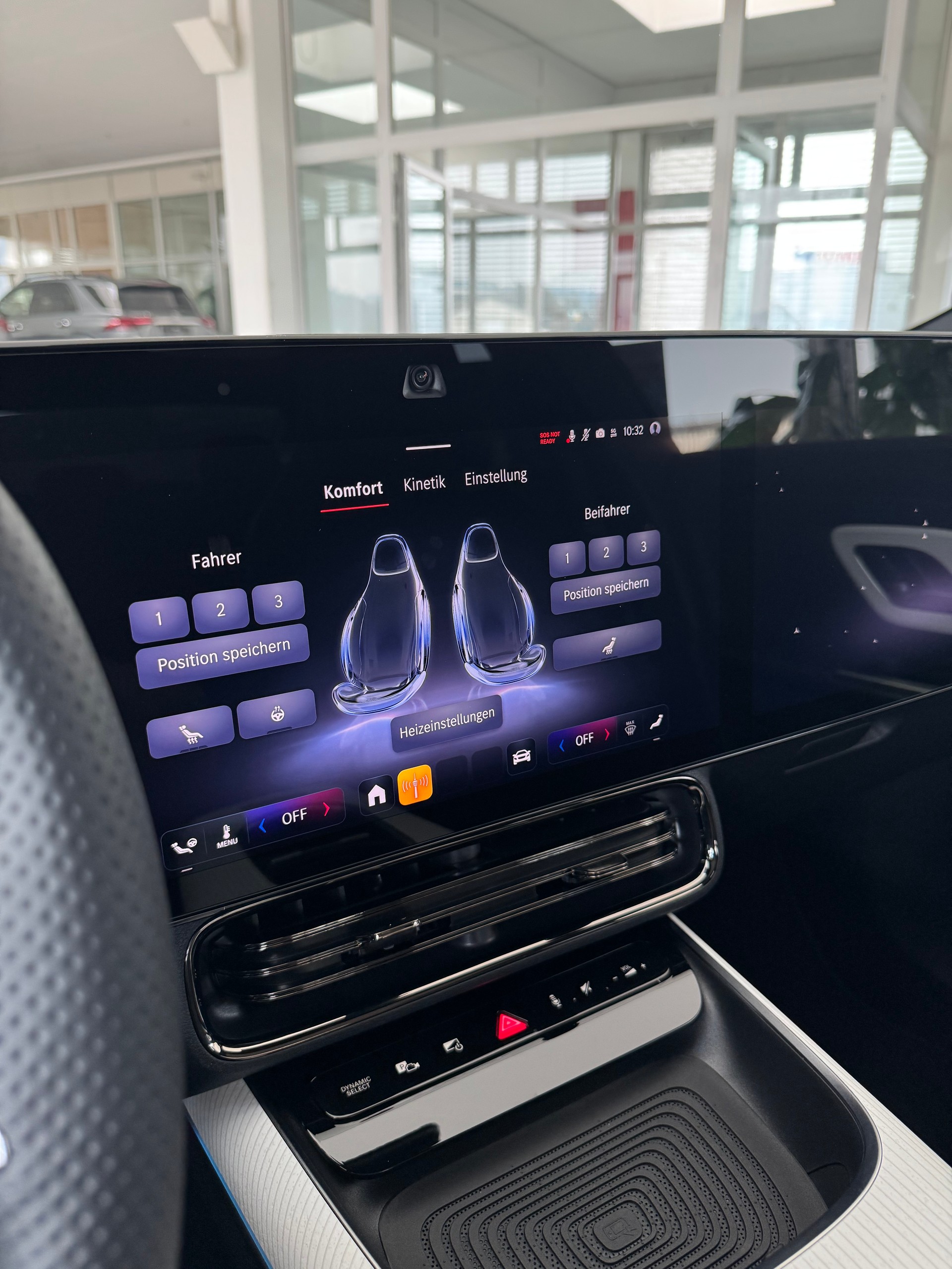 MERCEDES-BENZ CLA 220 4MATIC-image-8