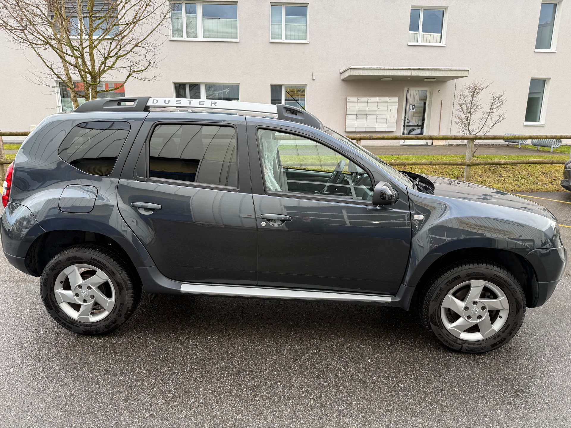 DACIA Duster 1.5 dCi Fischer man's Friend 4x2 EDC-image-2