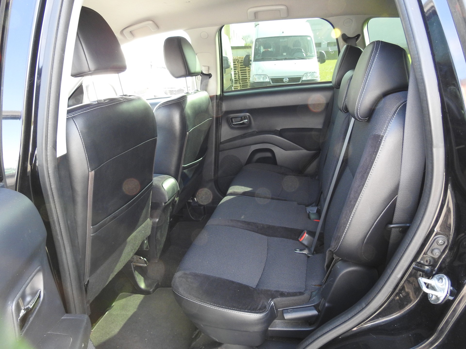 CITROEN C-Crosser 2.2 HDi Essentiel (X)-image-14