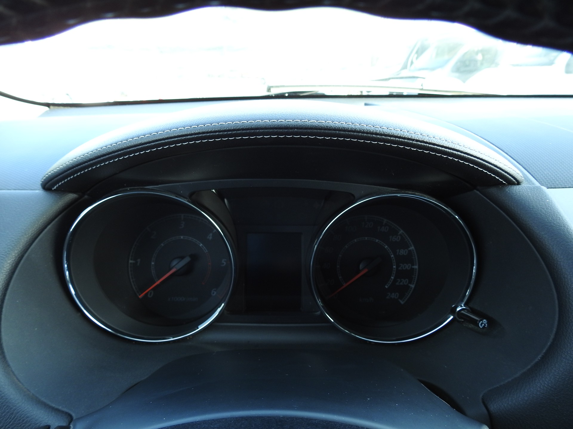 CITROEN C-Crosser 2.2 HDi Essentiel (X)-image-22