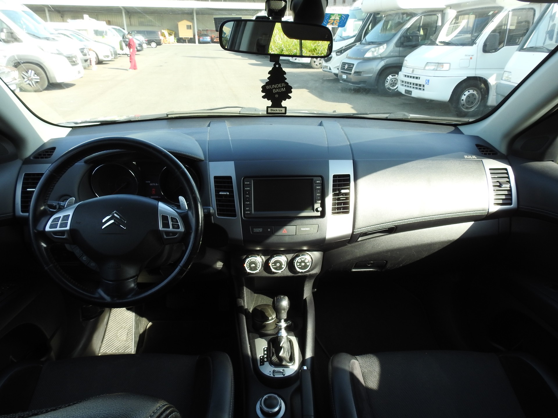 CITROEN C-Crosser 2.2 HDi Essentiel (X)-image-16