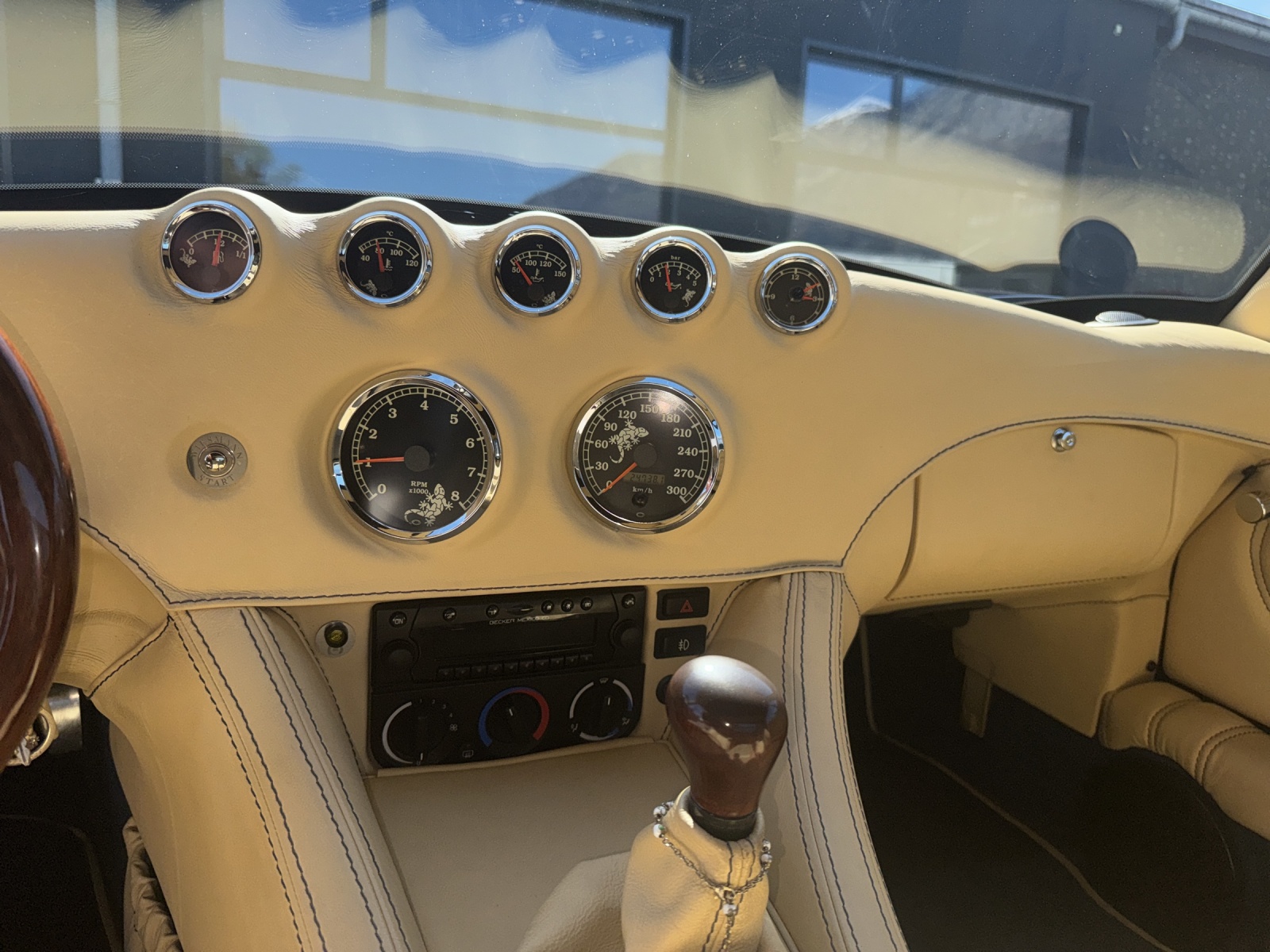 WIESMANN Roadster MF3-image-11