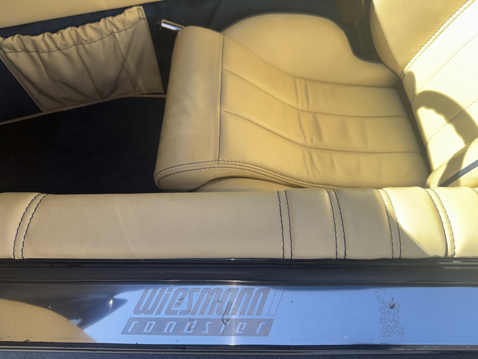 WIESMANN Roadster MF3-image-17