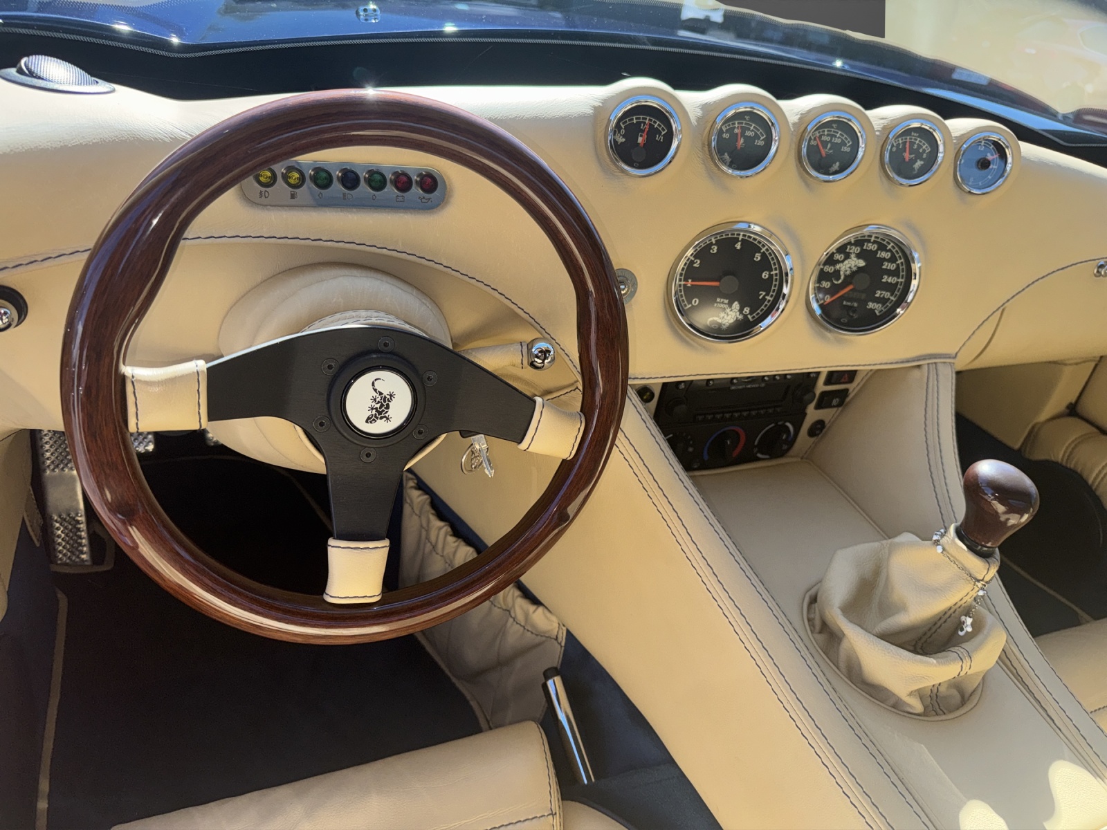 WIESMANN Roadster MF3-image-9
