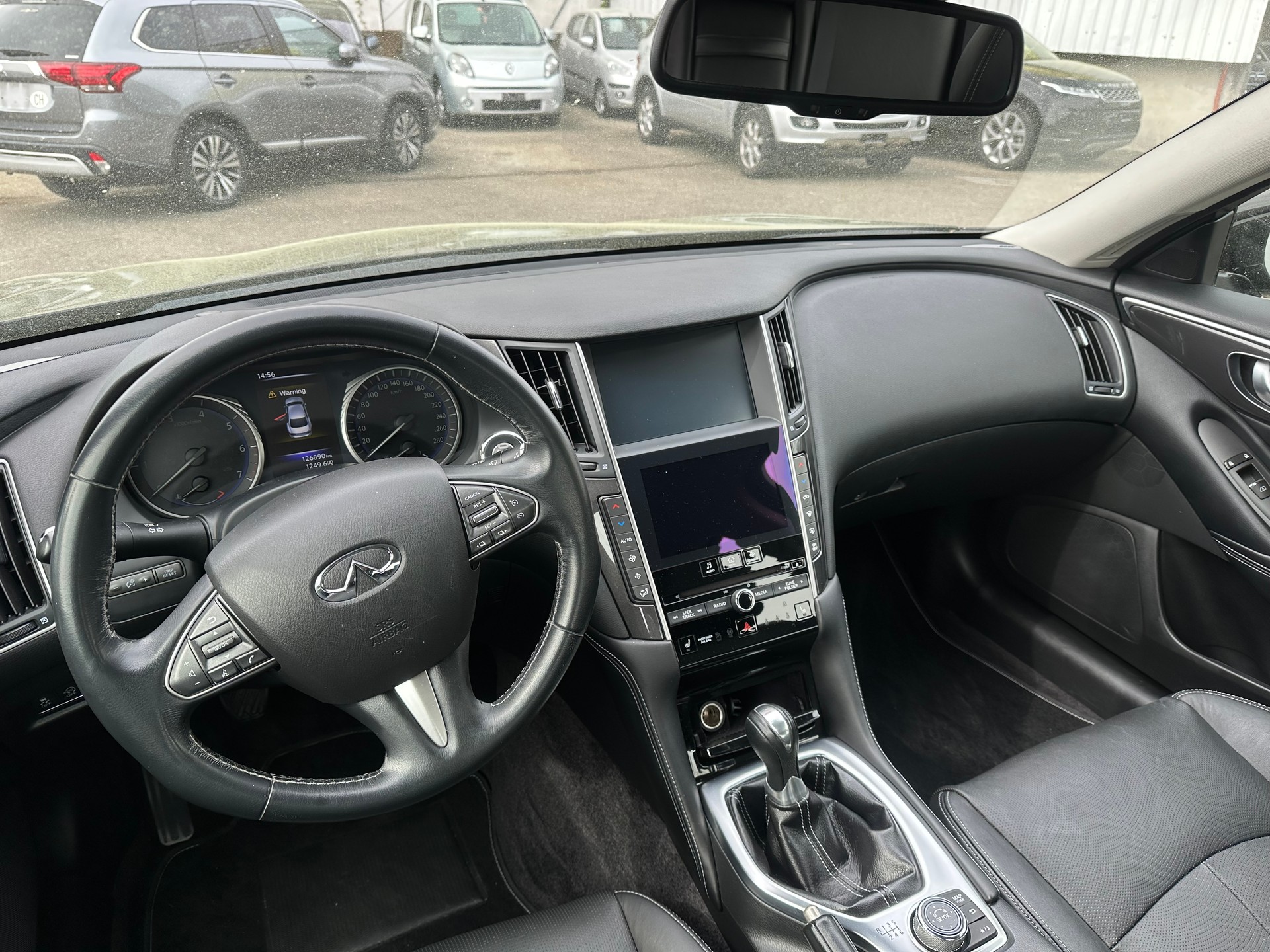 INFINITI Q50 2.2d Premium-image-10