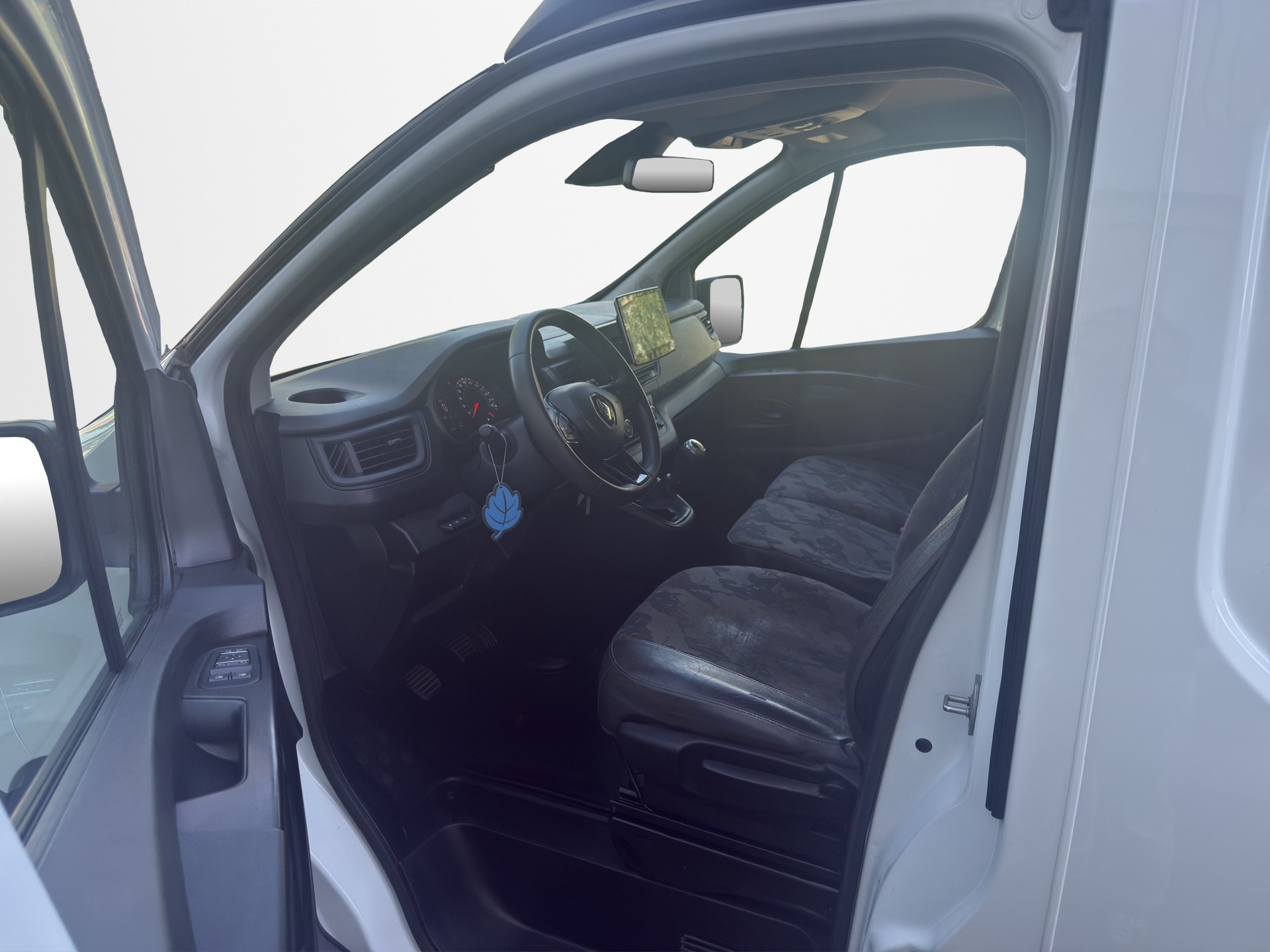 RENAULT Trafic 2.0 Blue dCi 150 Advance L2H2 EN-image-9