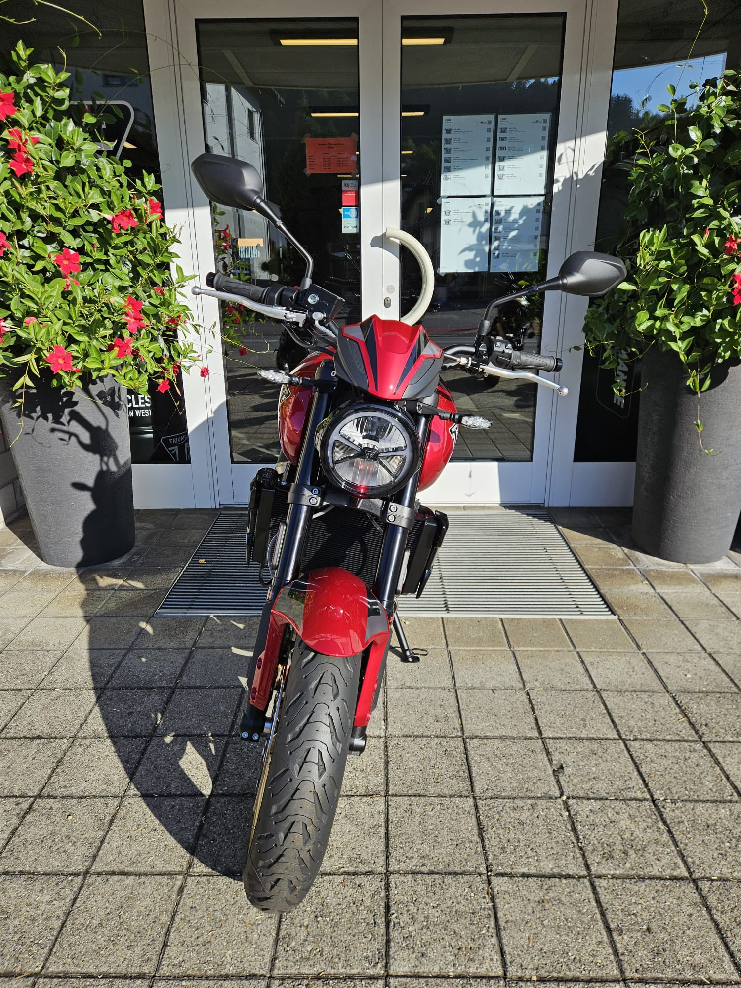TRIUMPH Trident 800-image-6