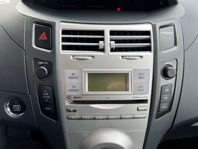 TOYOTA Yaris 1.8 TS-image-9