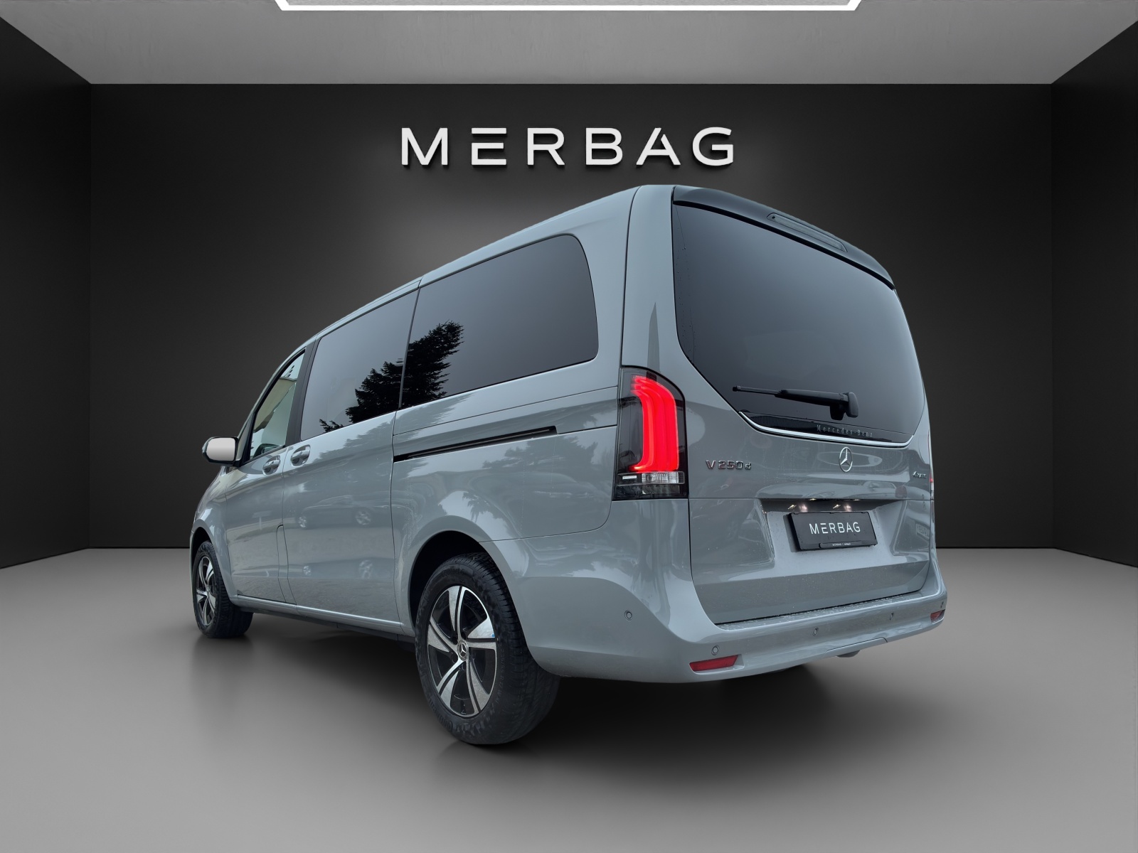 MERCEDES-BENZ V 250d Trend-image-3