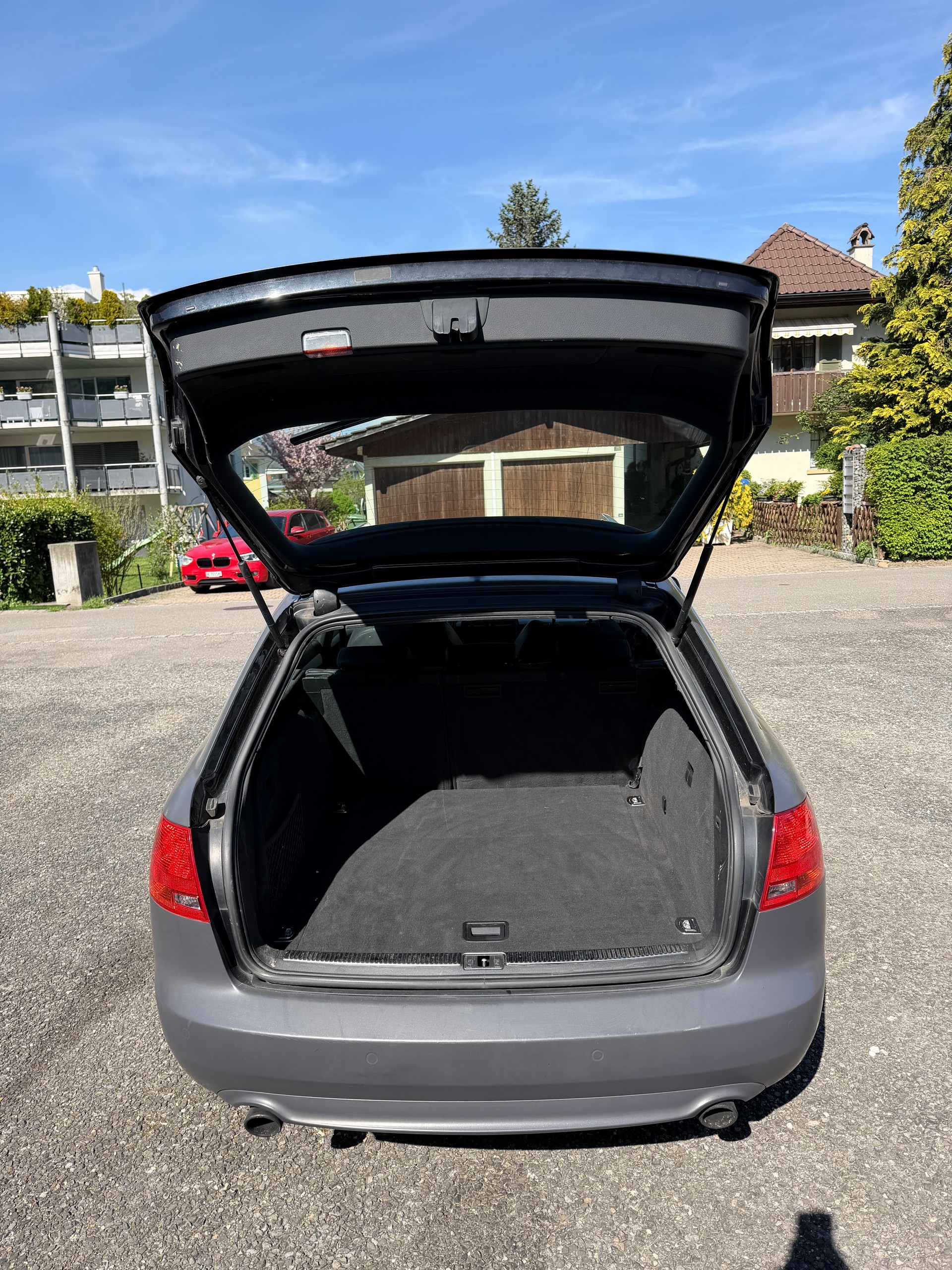 AUDI A4 Avant 2.0 Turbo FSI-image-4