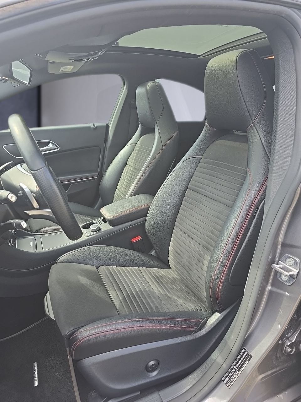 MERCEDES-BENZ CLA 250 Sport 4Matic 7G-DCT-image-11