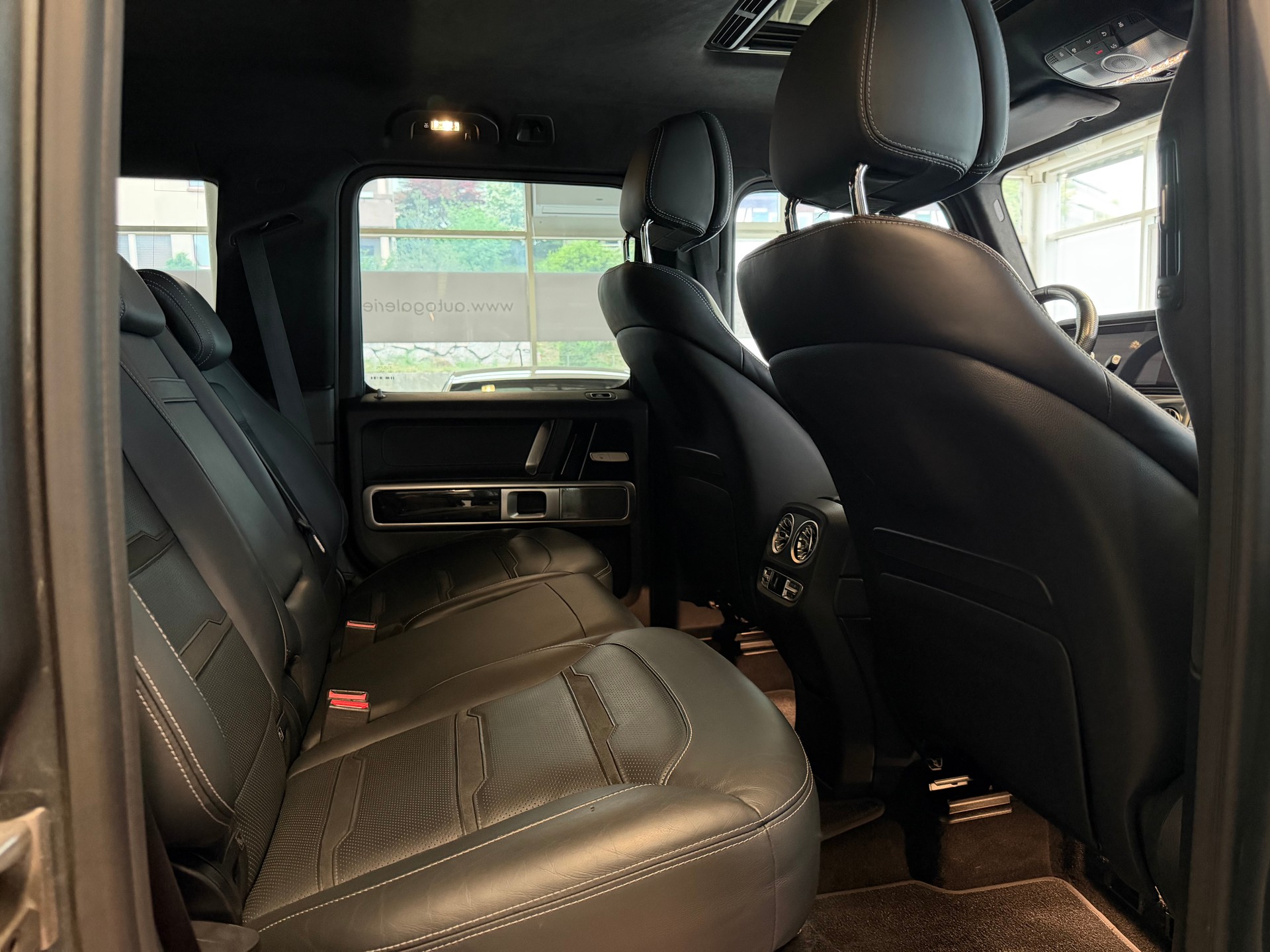 MERCEDES-BENZ G 63 AMG | CH | Erstbesitz | Massage | Multibeam | Designo Graphit | AMG Night | Widescreen | TV | AHK | EUR.1 Möglich |-image-30