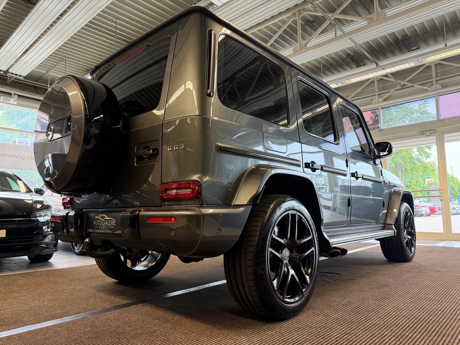 MERCEDES-BENZ G 63 AMG | CH | Erstbesitz | Massage | Multibeam | Designo Graphit | AMG Night | Widescreen | TV | AHK | EUR.1 Möglich |-image-35